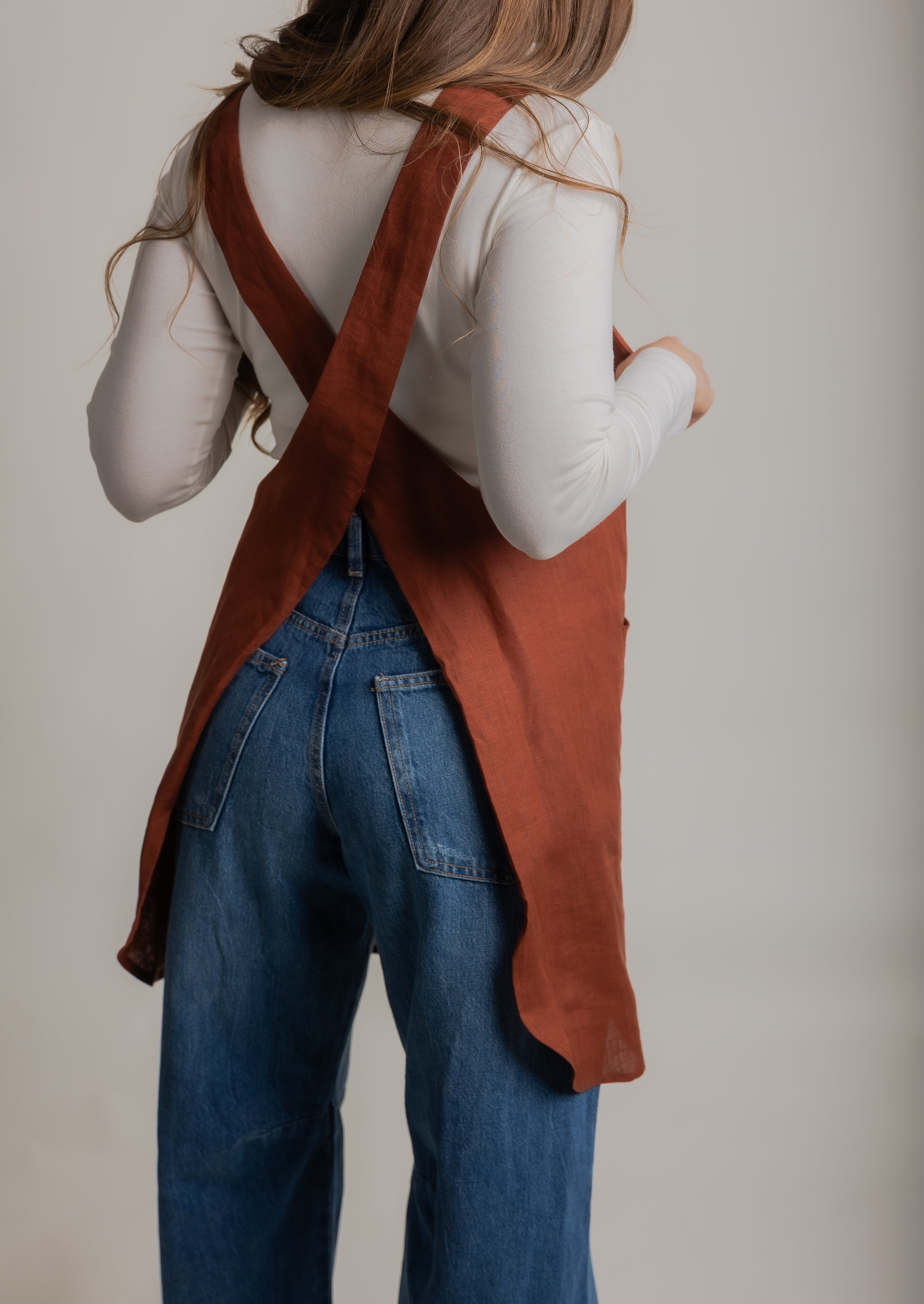 Linen Crossback Apron