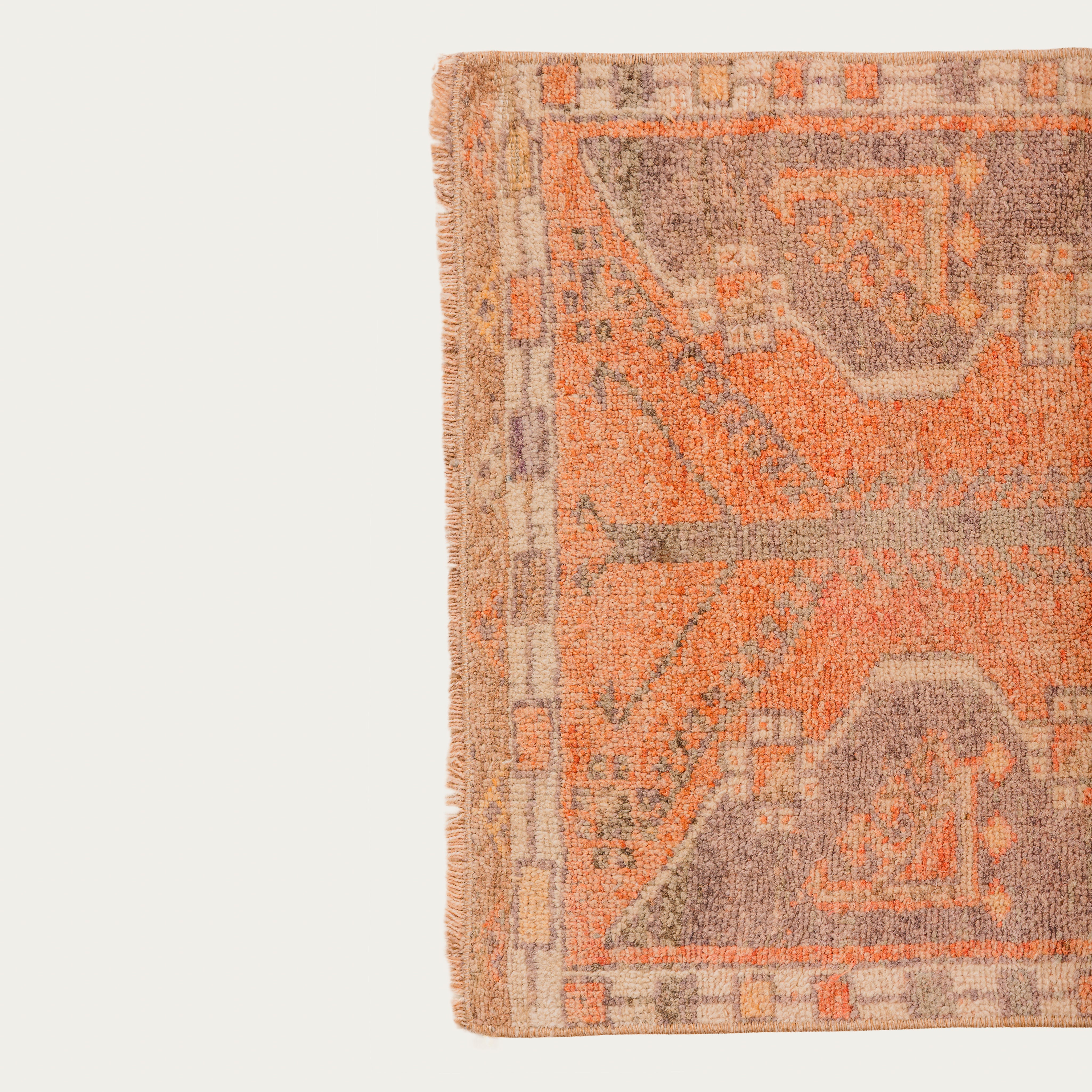 Toby Carpet 1'7" x 3'1"