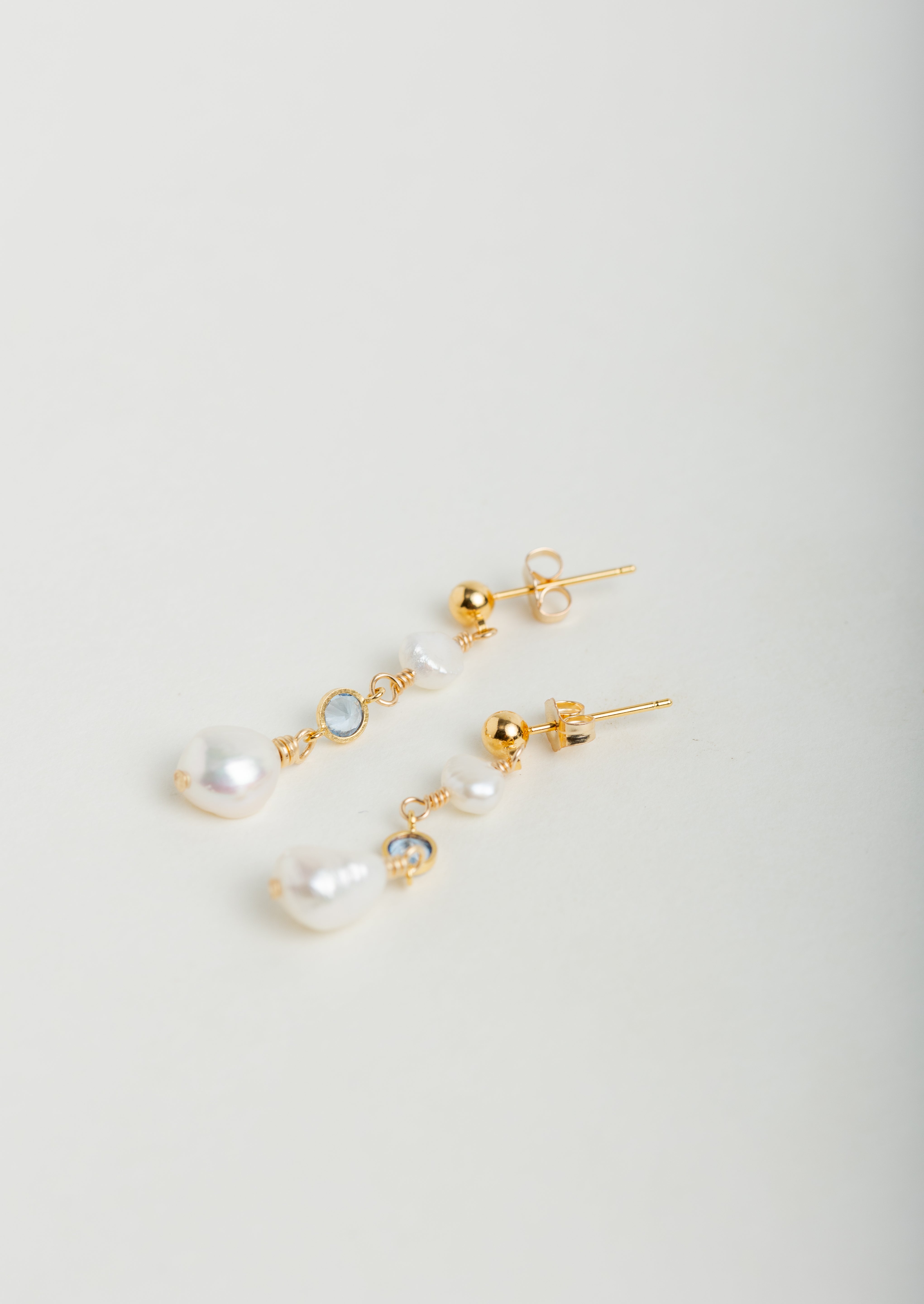 Claire Pearl + Sapphire Earring