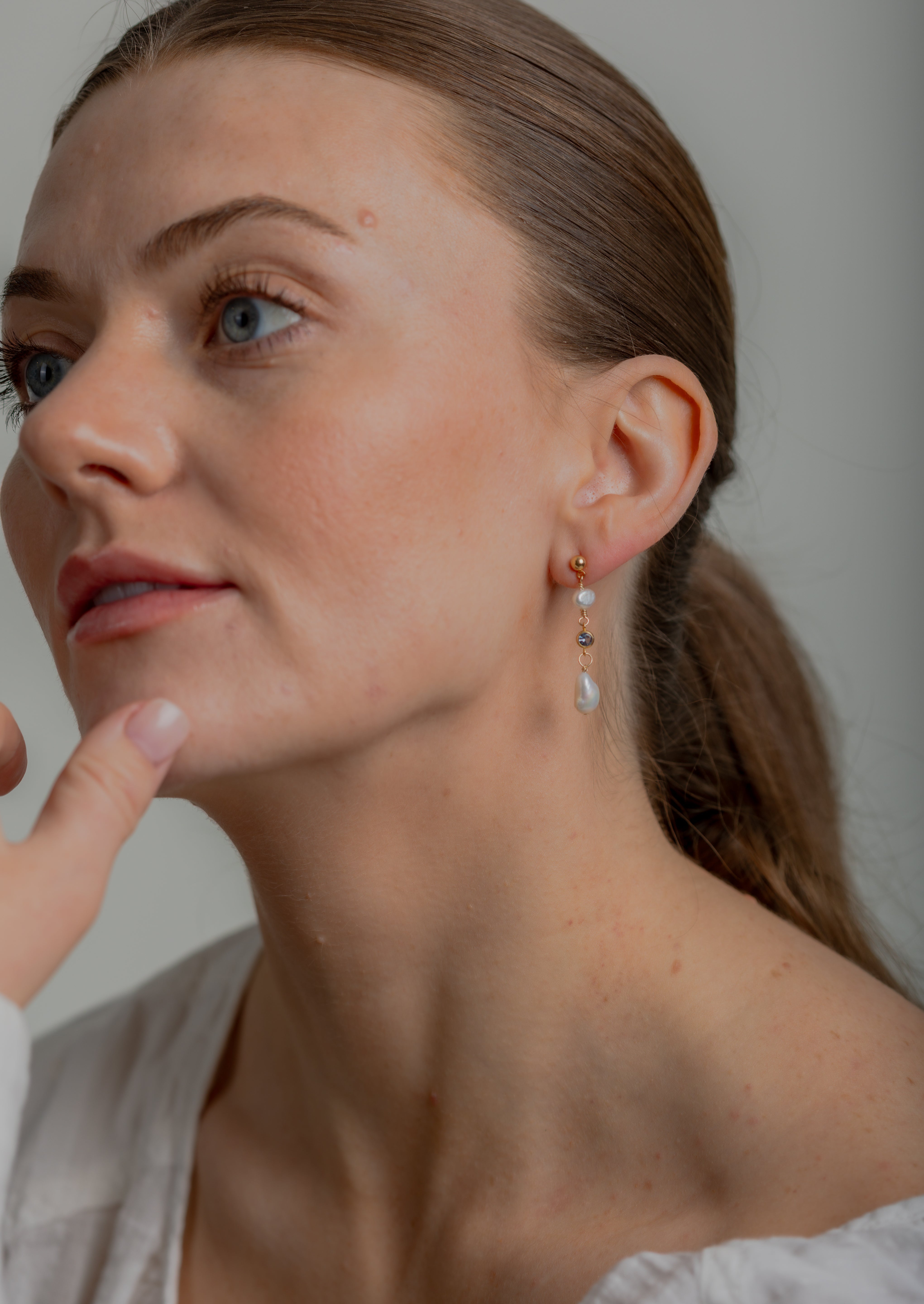 Claire Pearl + Sapphire Earring