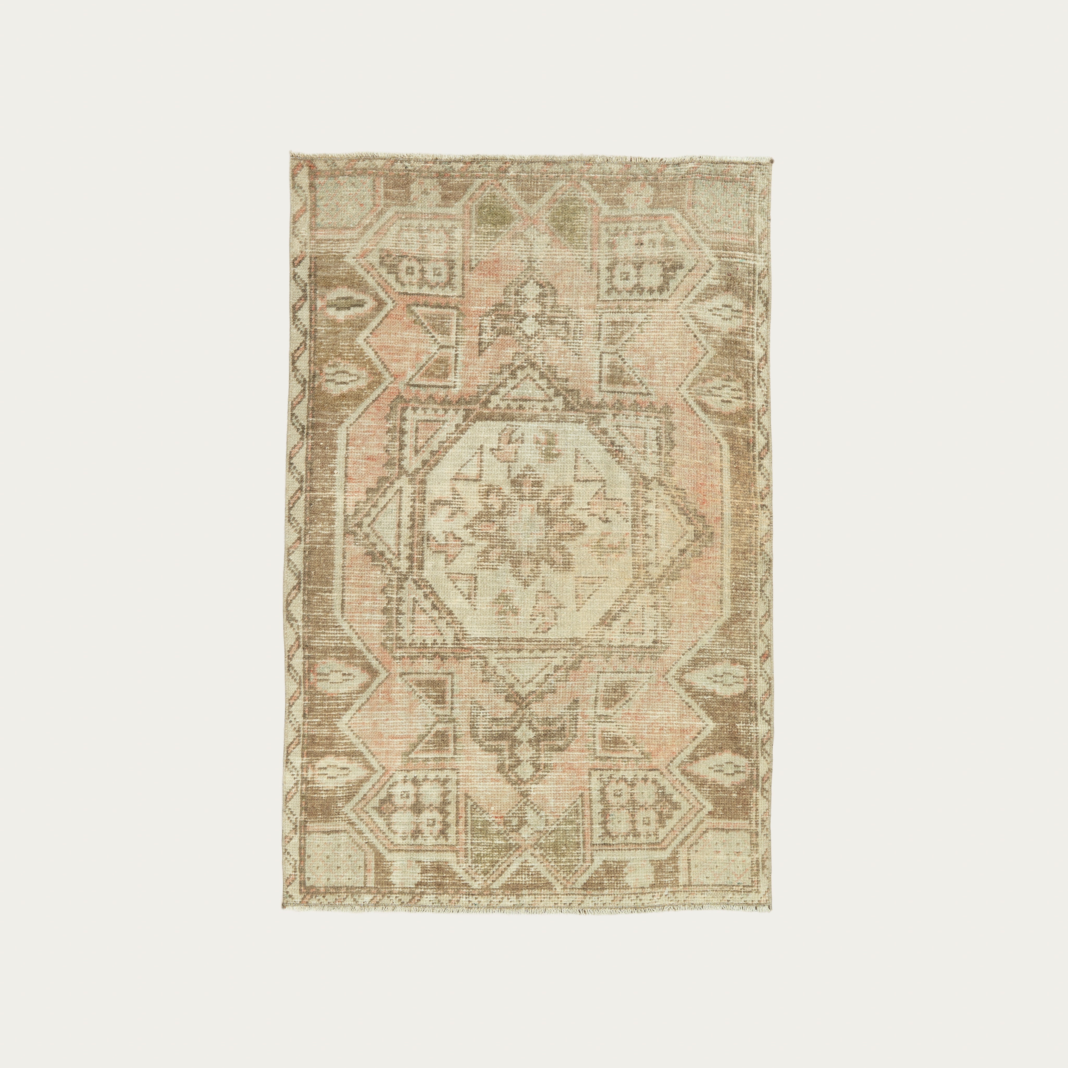Rosewood Reverie Carpet 3.5' x 6'4"