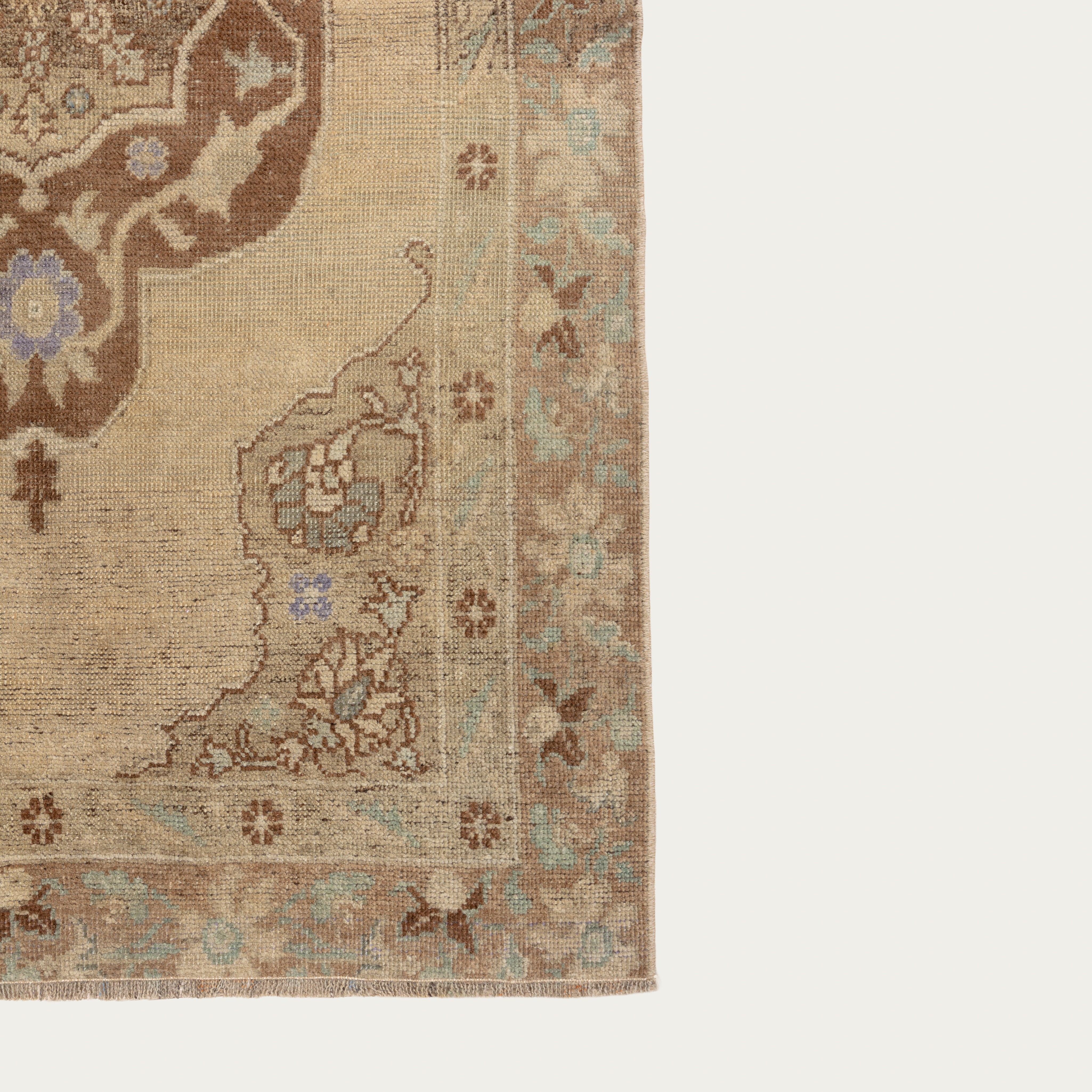 Periwinkle Daisies Carpet 3'x 5'1"