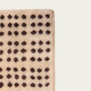 A Poís - Cream + Espresso Carpet 3.5' x 5'