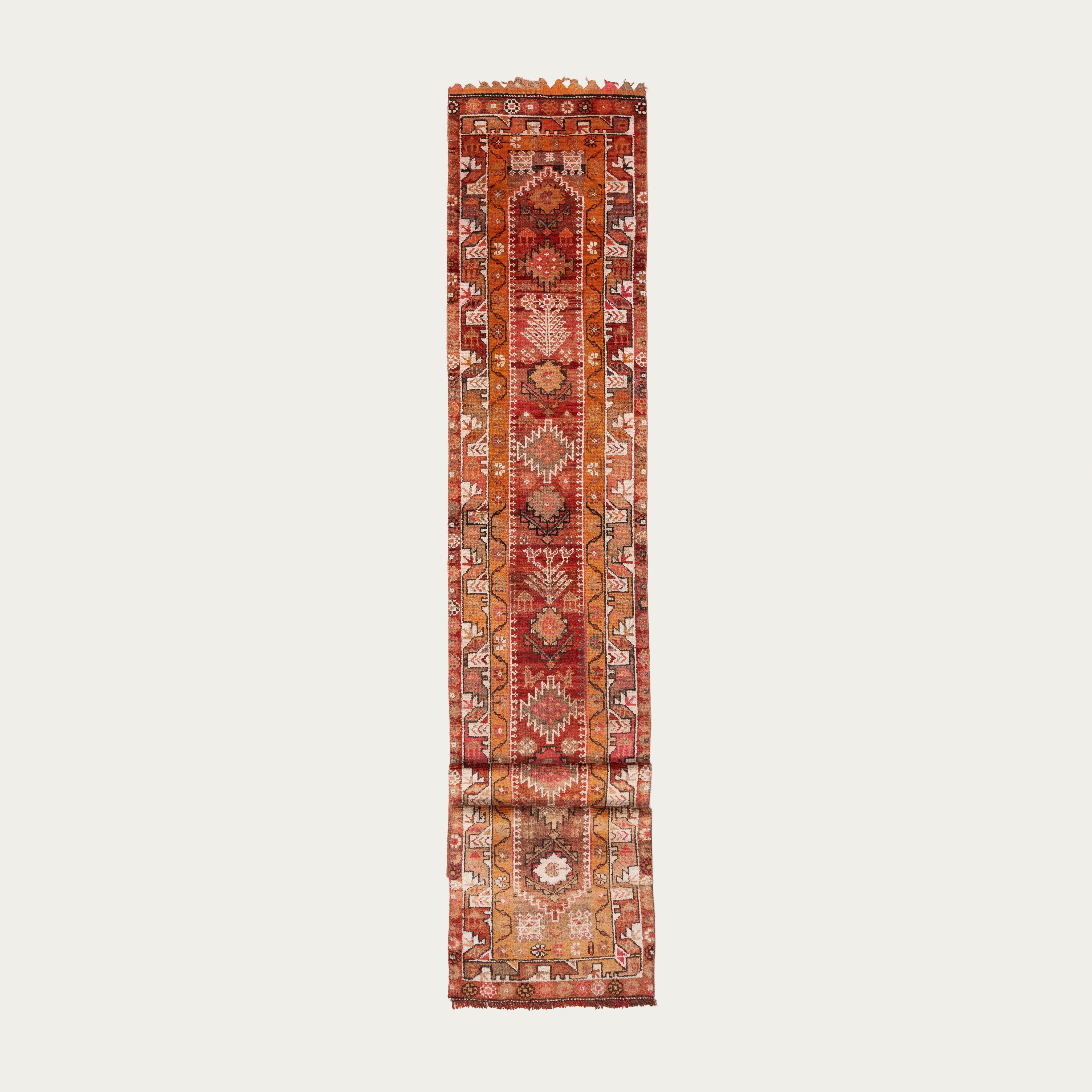 Kingston Runner 2'5" x 15'4"