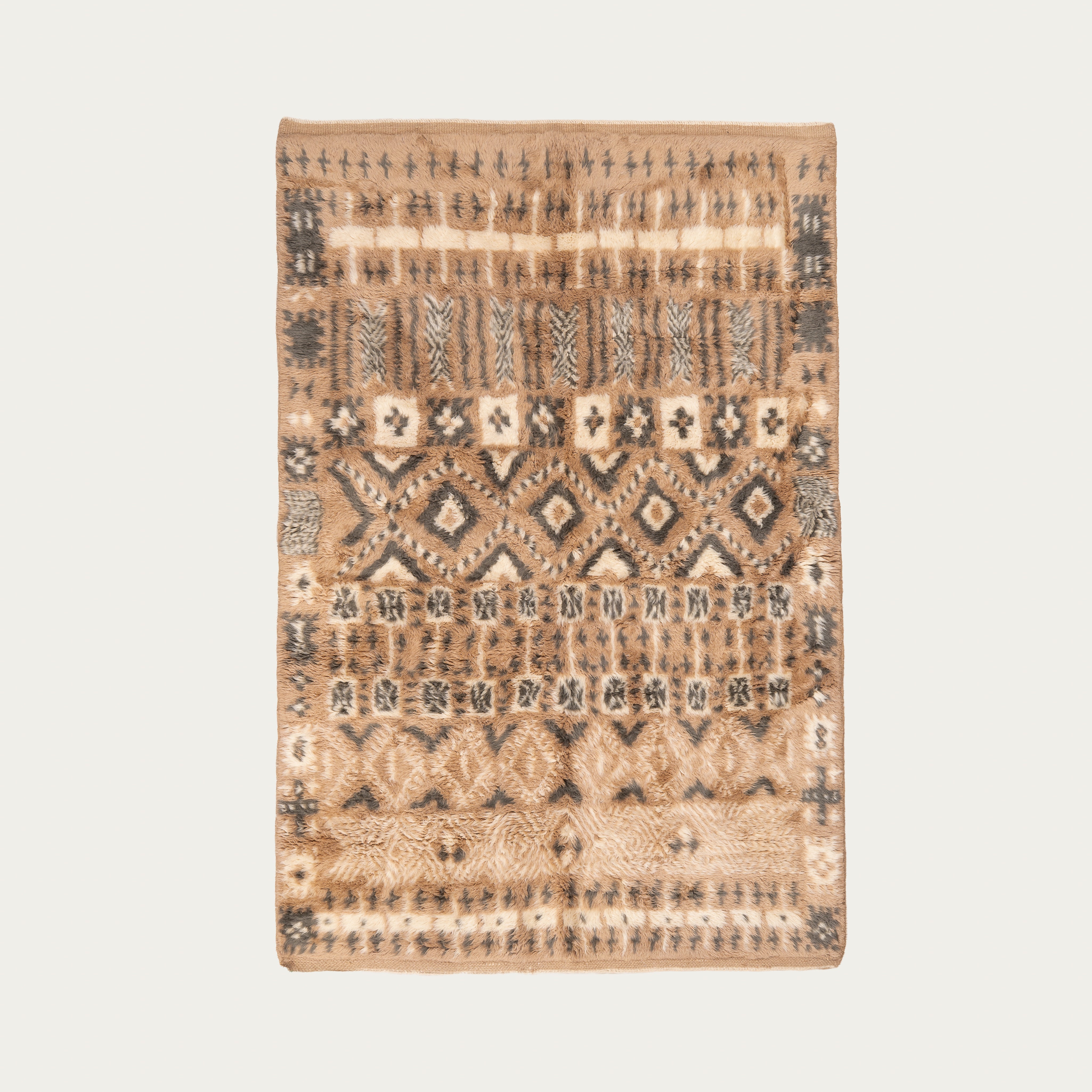 Geometry Carpet - Café 5' x 8'