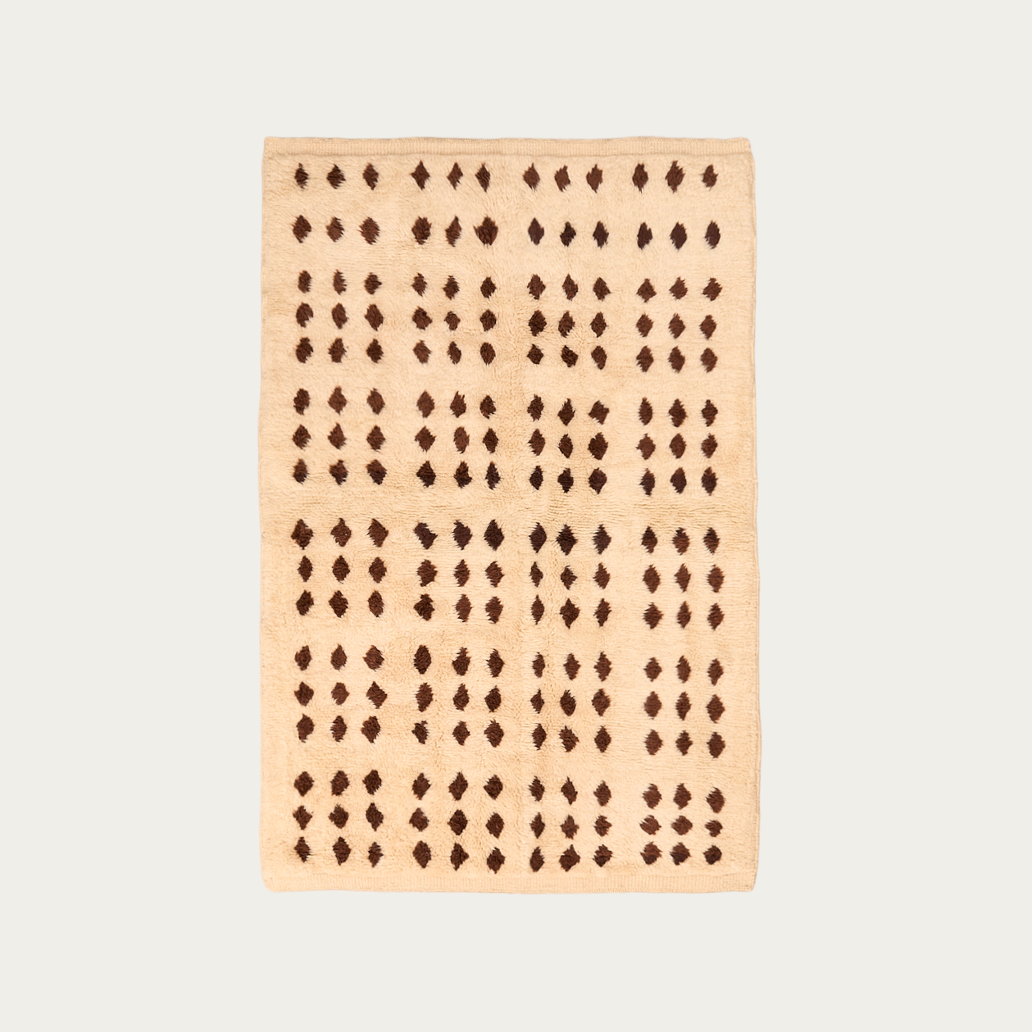 A Poís Carpet 4'3" x 6'5"