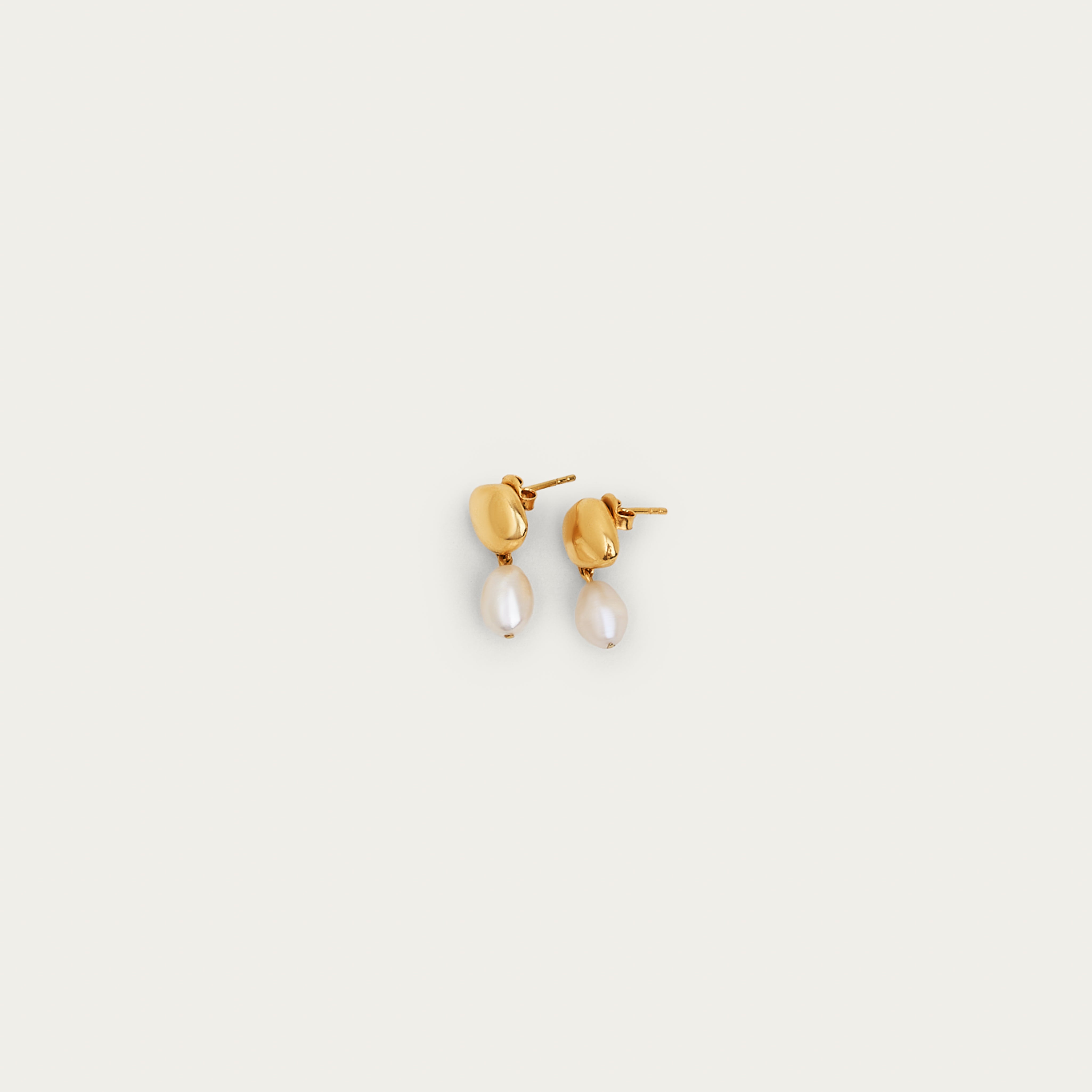Diana Pearl Earrings