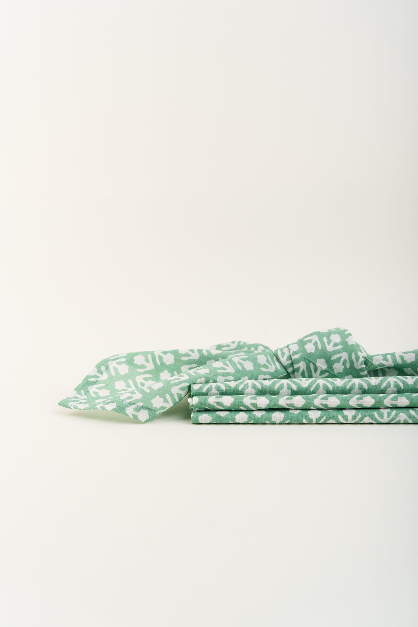 Green Tulip Napkin