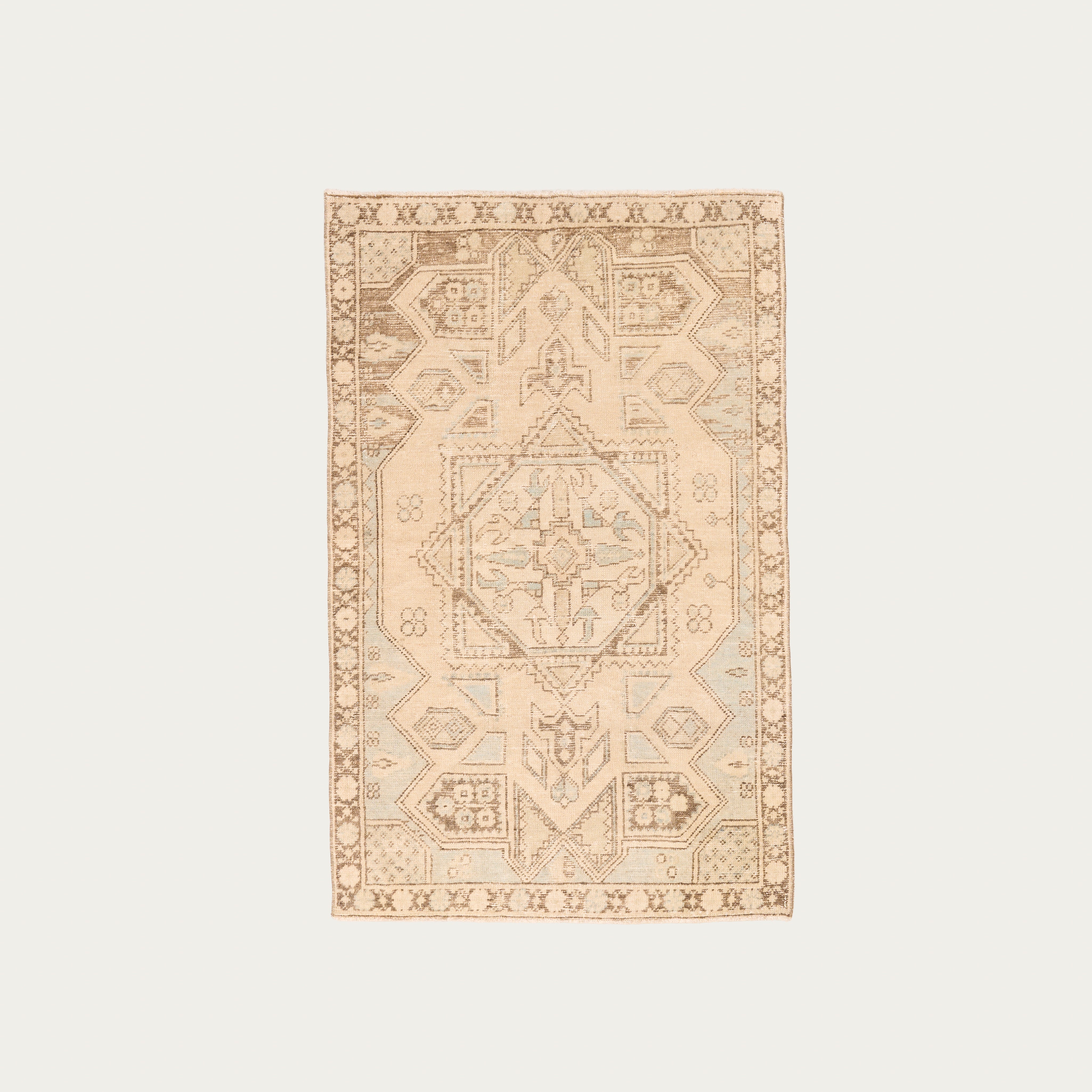 Light Blue Shimmer Carpet 3'7" x 5'9"