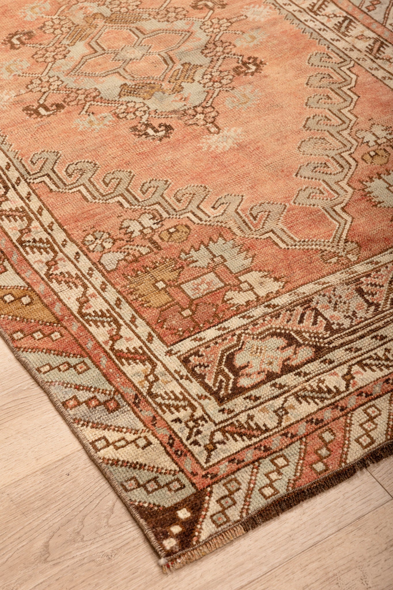 Mustard Seed Carpet 2'8" x 4'11"