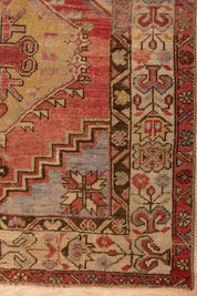 TCBY Carpet 3'4" x 4'10"