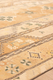 Buzz Buzz Carpet 6'3" x 9'2"