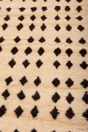 A Poís Runner 2'9" x 8'