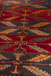 Arrowhead Runner 3'4" x 10'3"