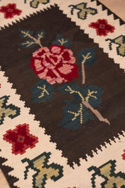 Black Rose Kilim 2'9" x 4'1"