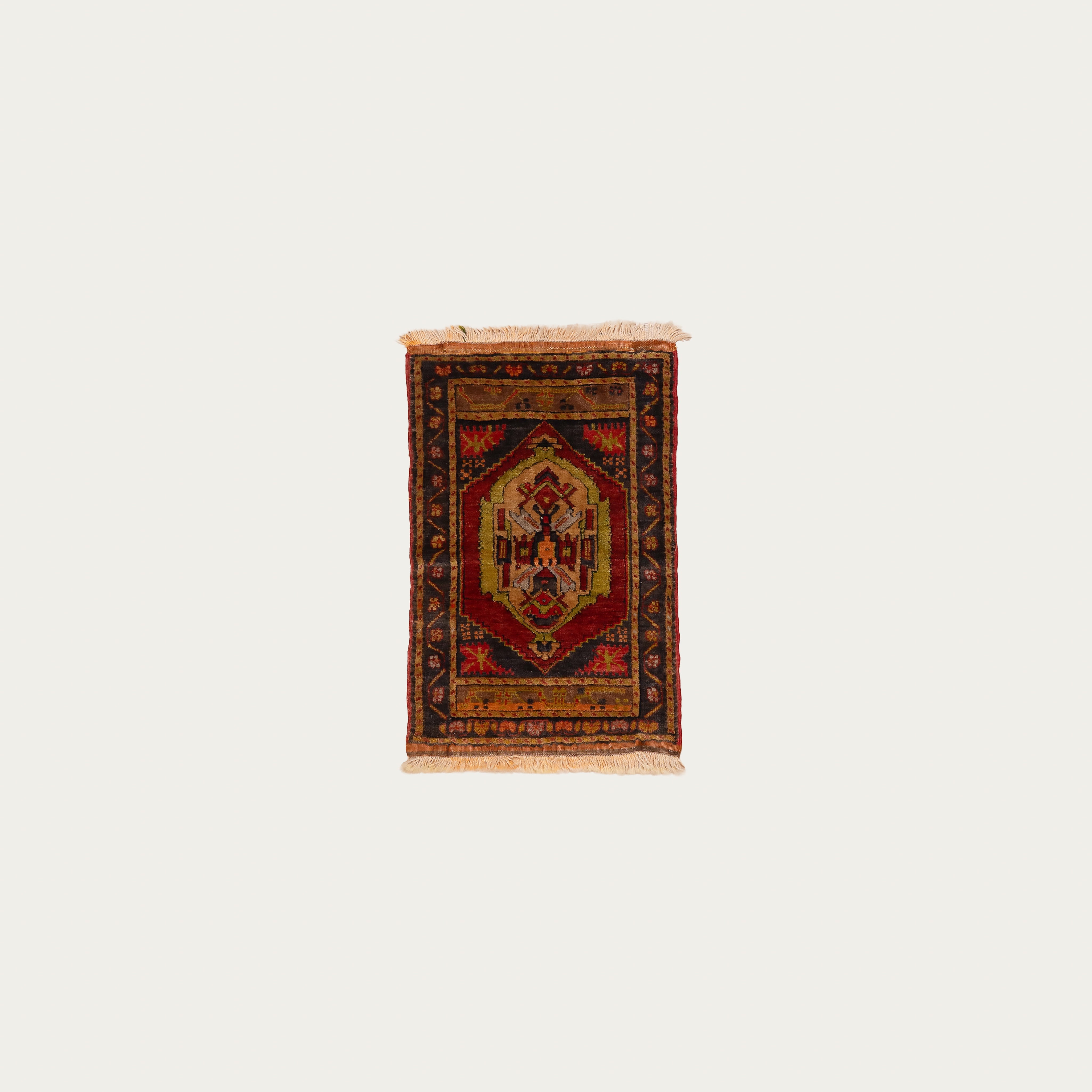 Gilded_Arch_Carpet-Edit.jpg