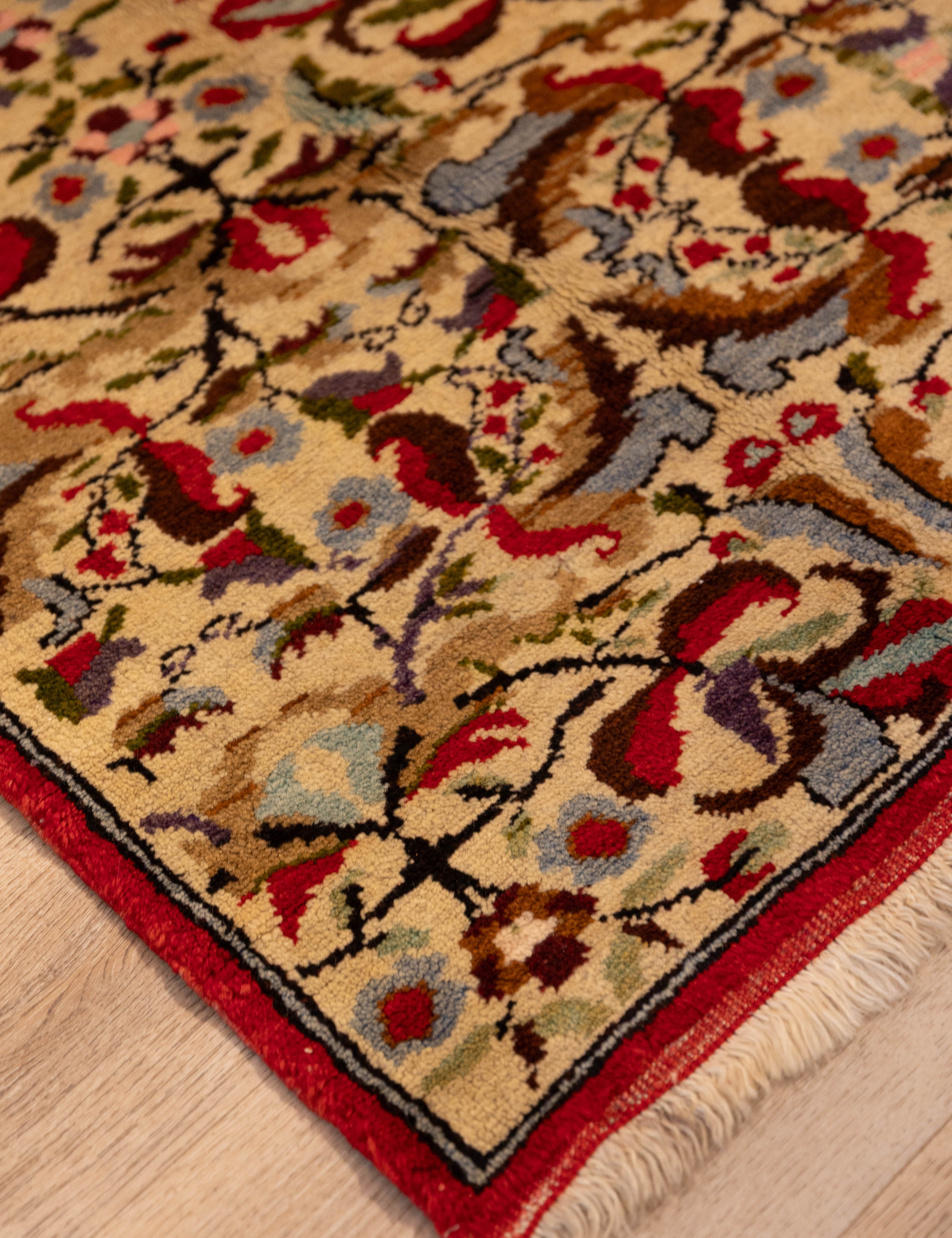 Ivory_Bouquet_Carpet.jpg