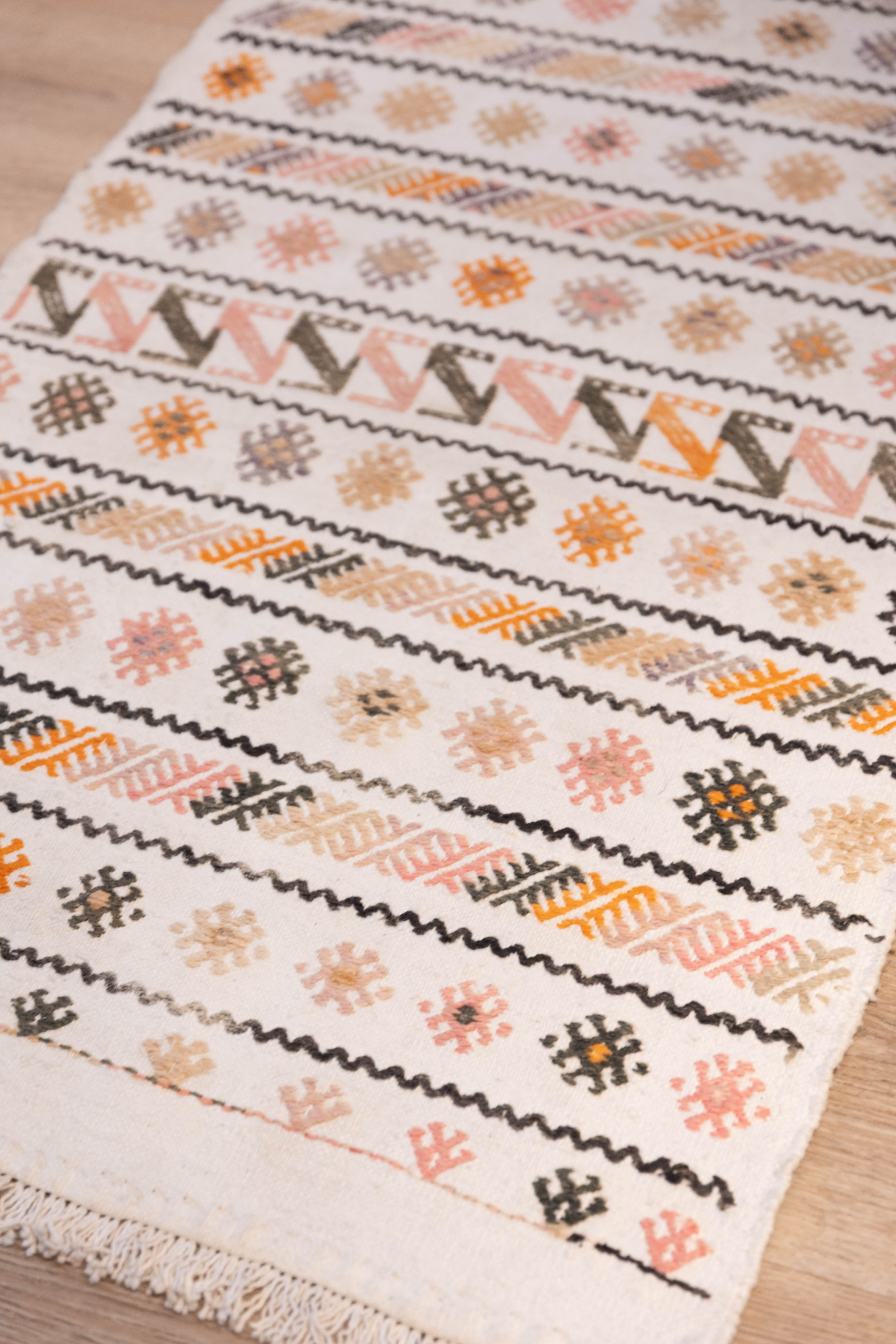 Ivory Stripe Kilim 2'3" x 3'8"