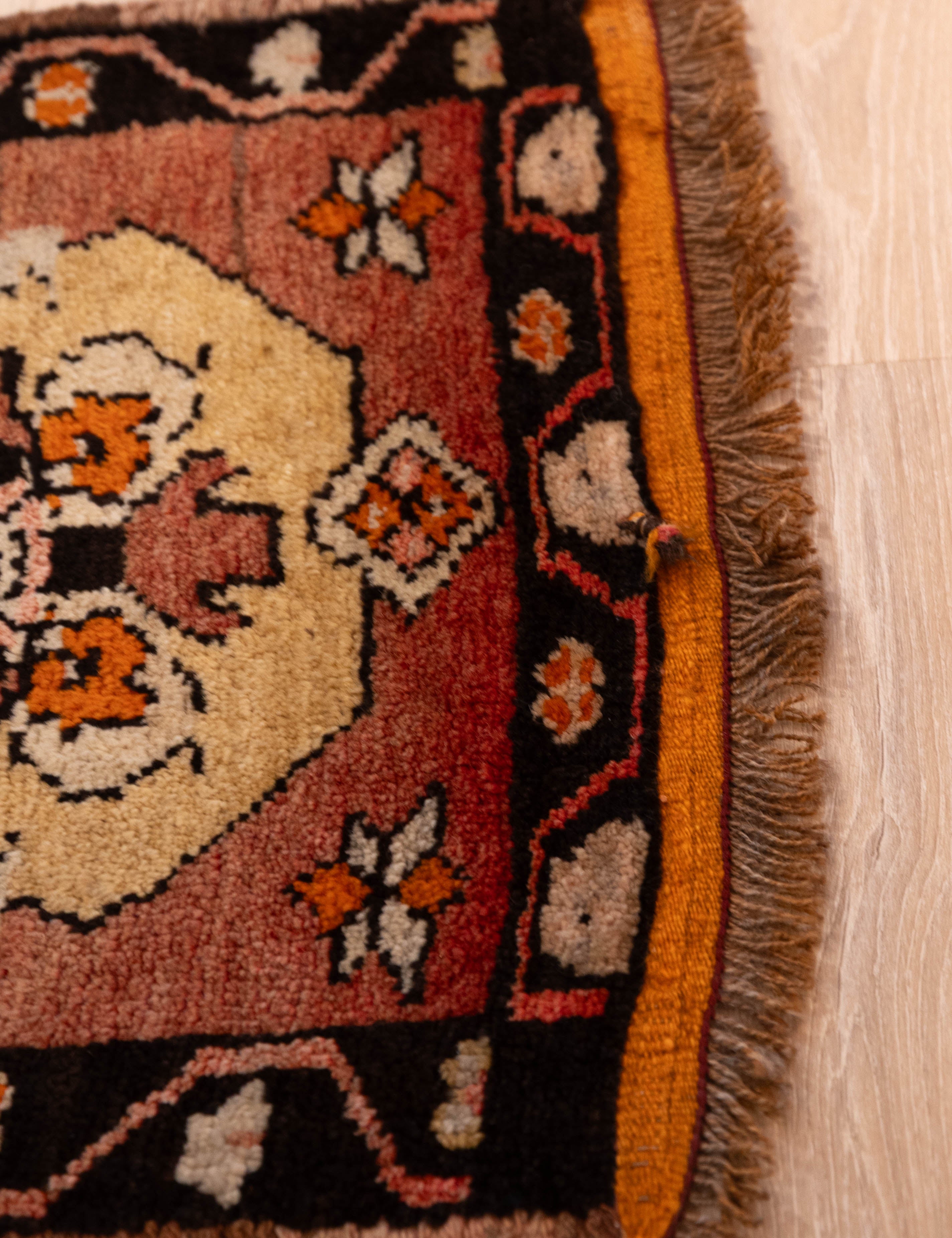 Ivory_Twin_Carpet.jpg