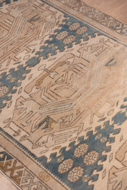 Kangaroo Pouch Carpet 3' x 5'2"