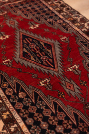 Red Diamond Carpet 3'7" x 6'