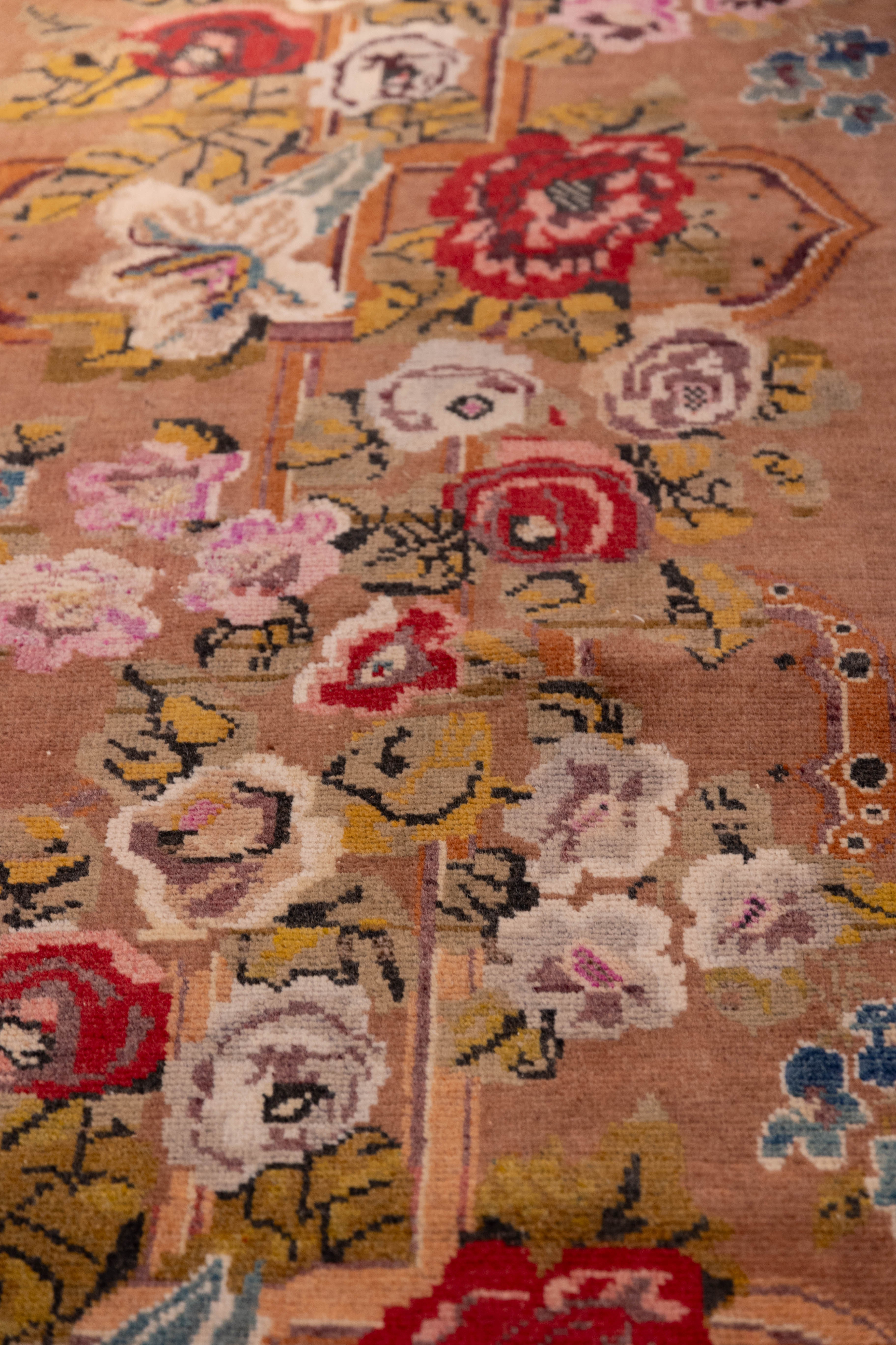Rose Garden Runner 2'4" x 6'6"