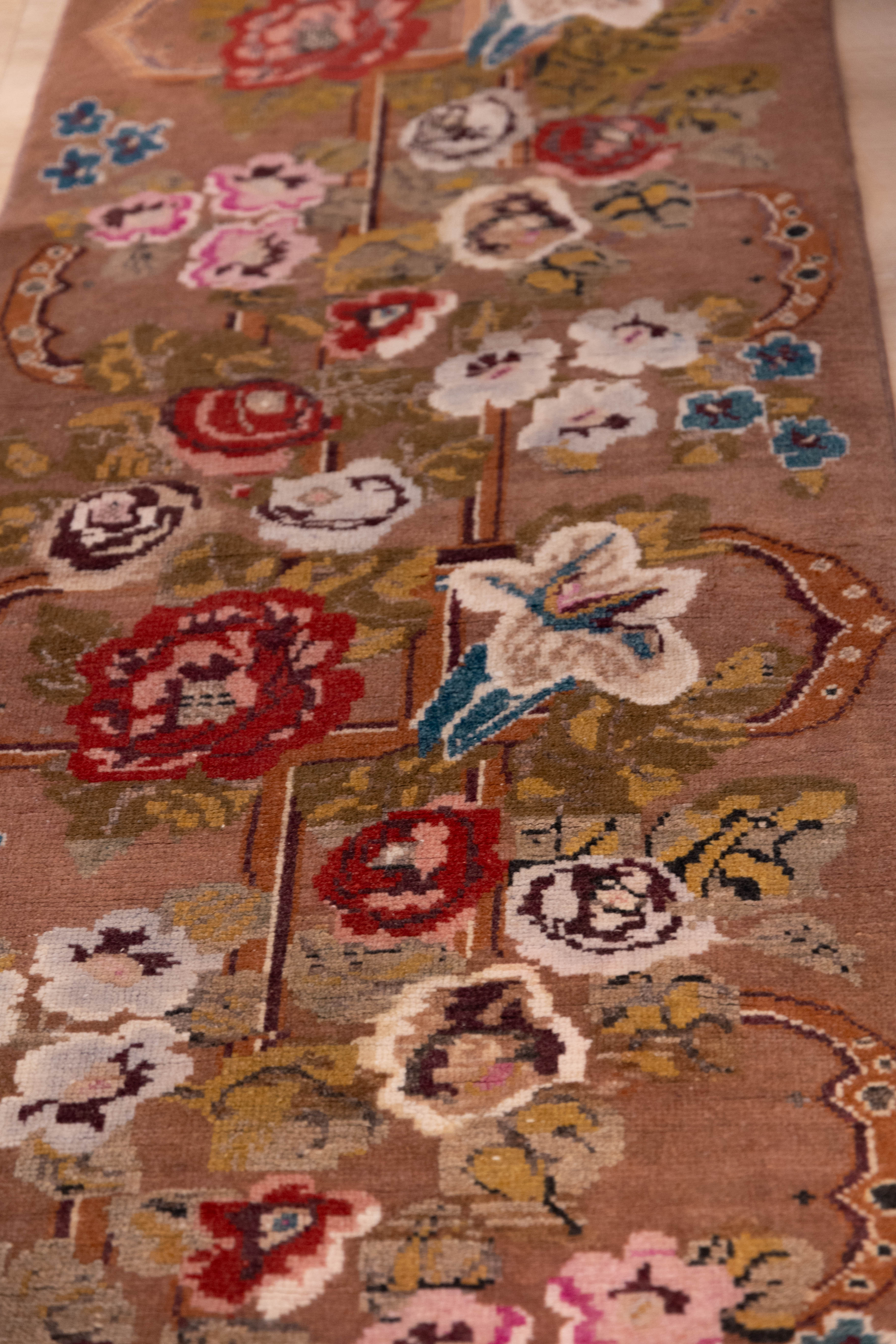 Rose Vine Runner 2'3" x 8'7"