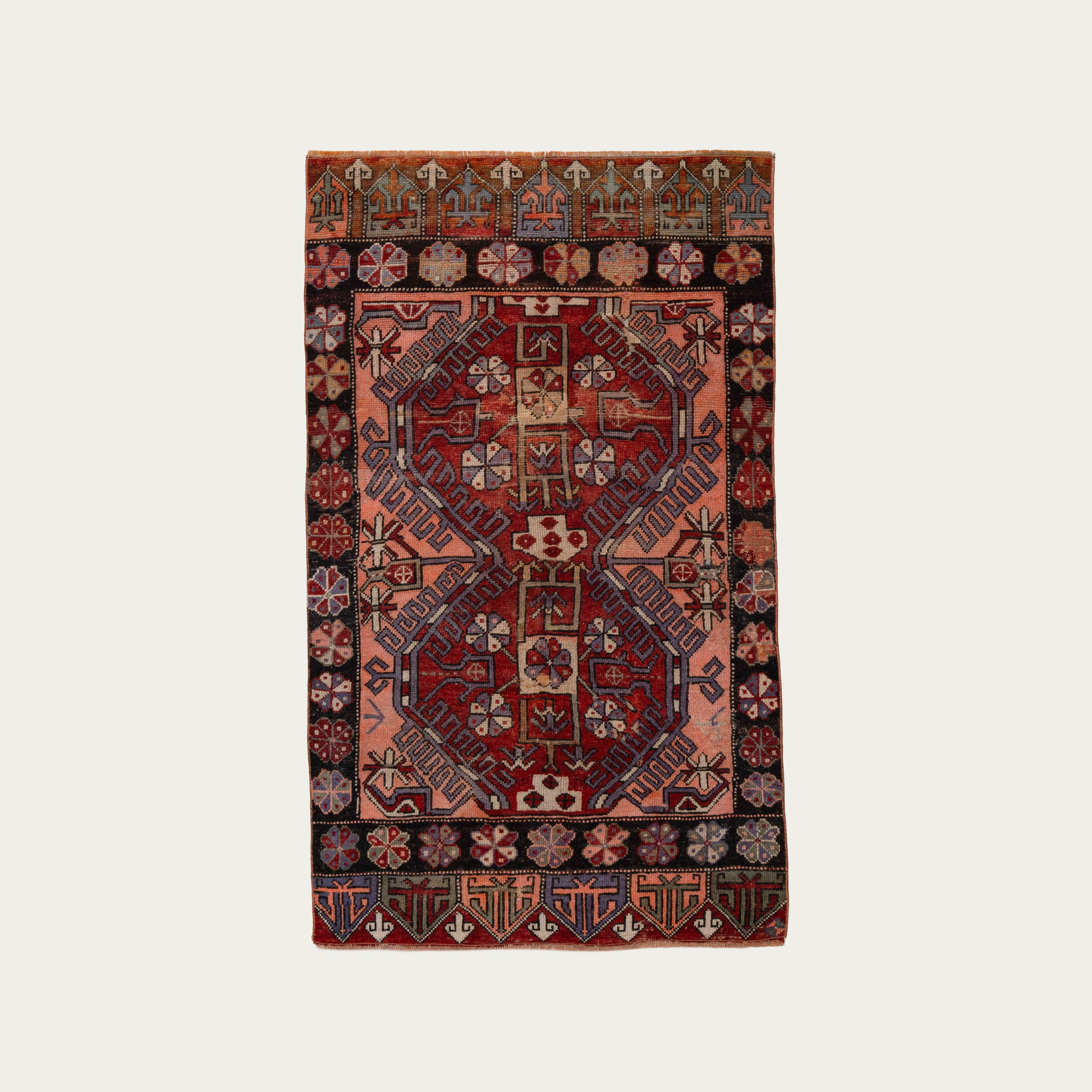 Rosette Parade Carpet 3'9" x 6'3"