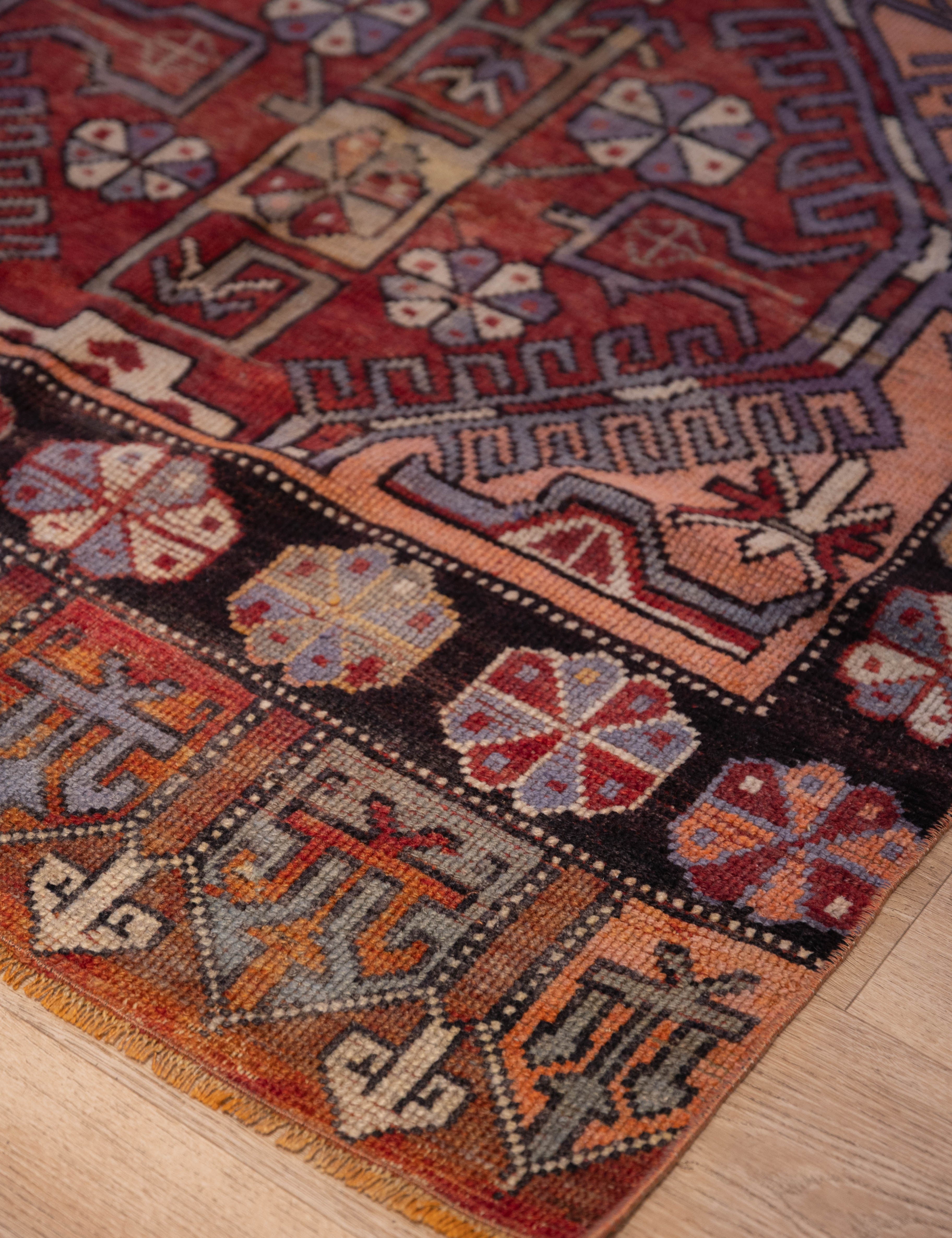 Rosette_Parade_Carpet.jpg