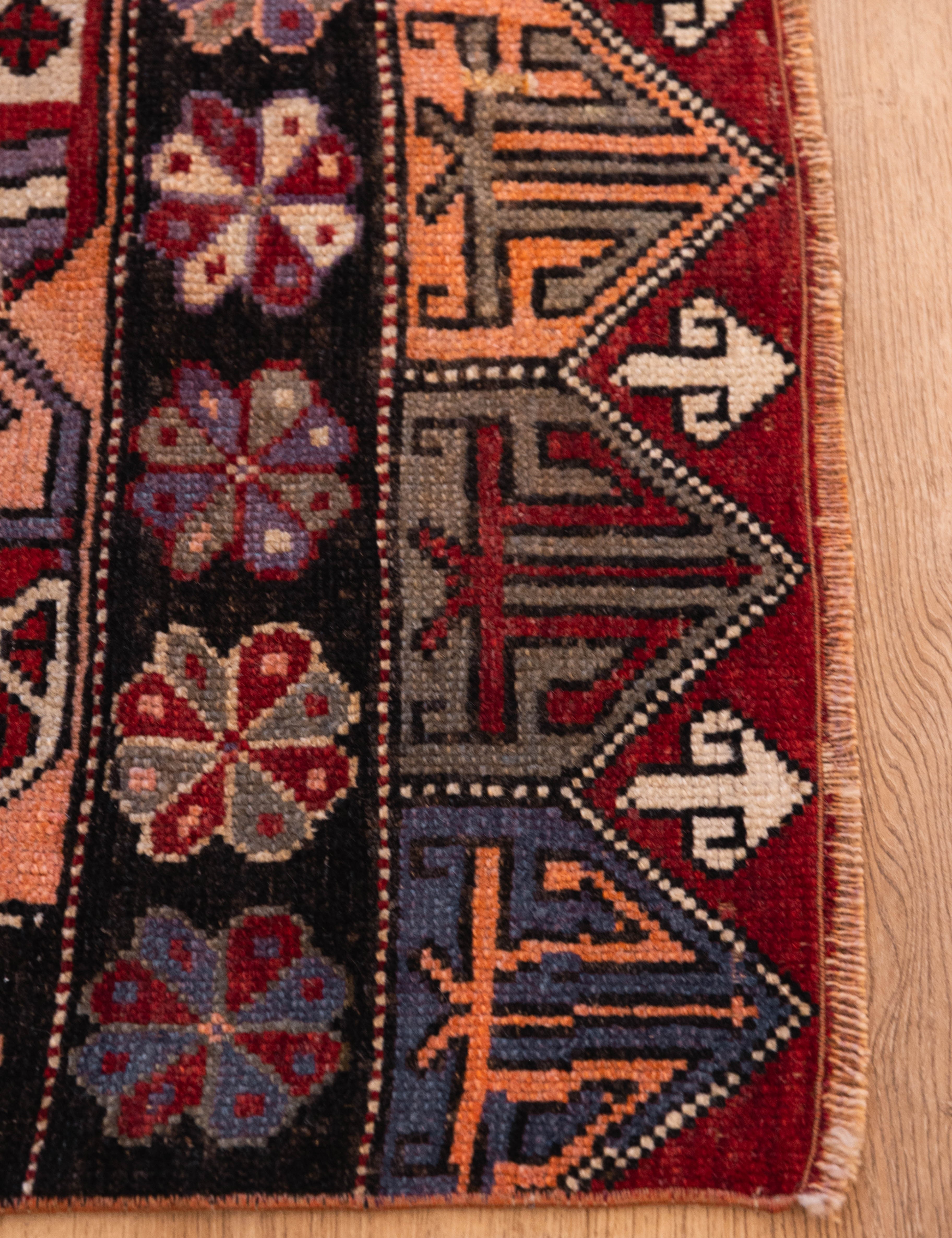 Rosette_Parade_Carpet_2.jpg