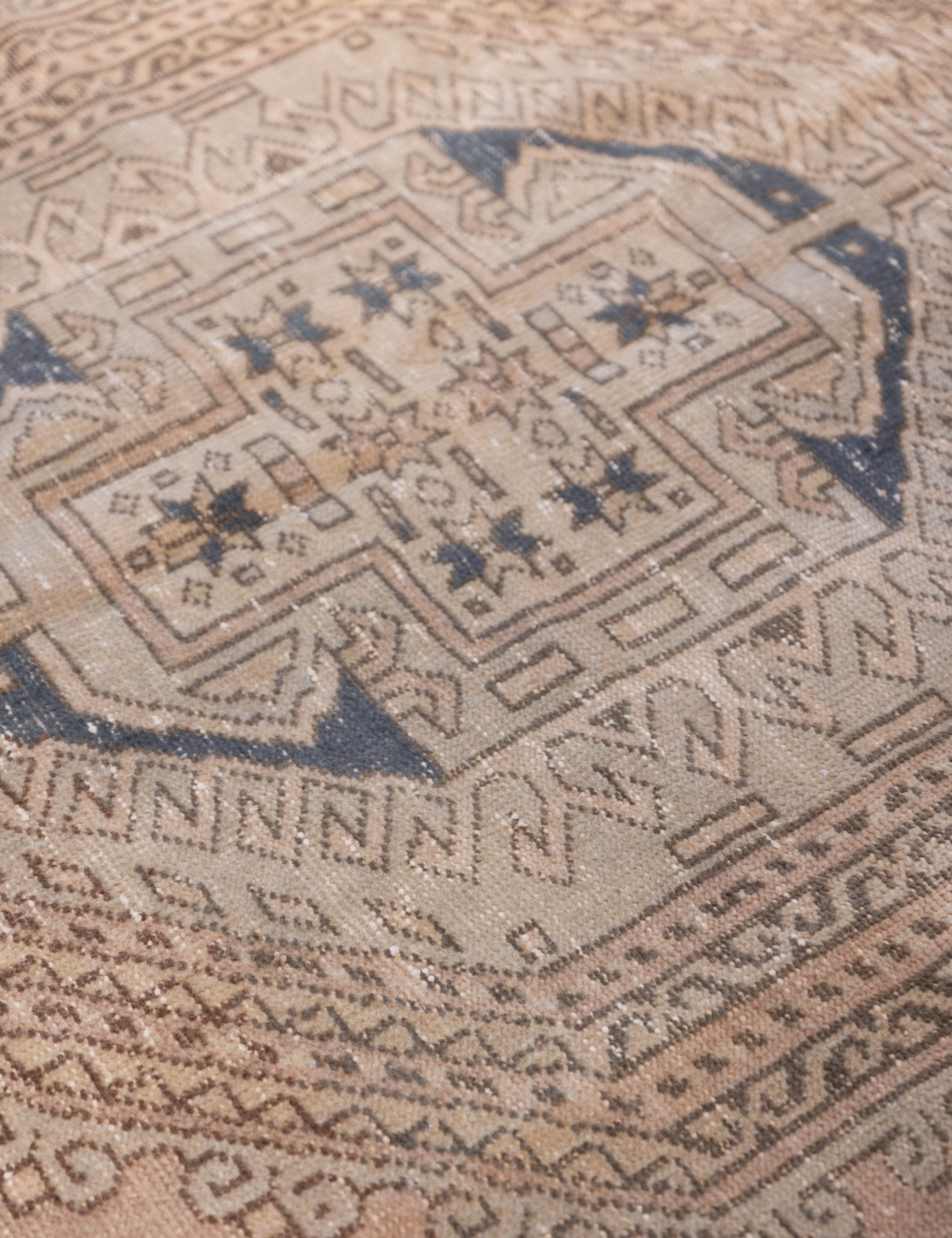 Sandstone_Medallion_Carpet.jpg