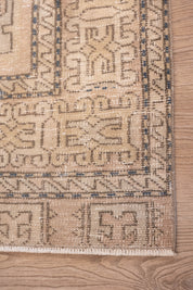 Sandstone Medallion Carpet 6'3" x 8'8"