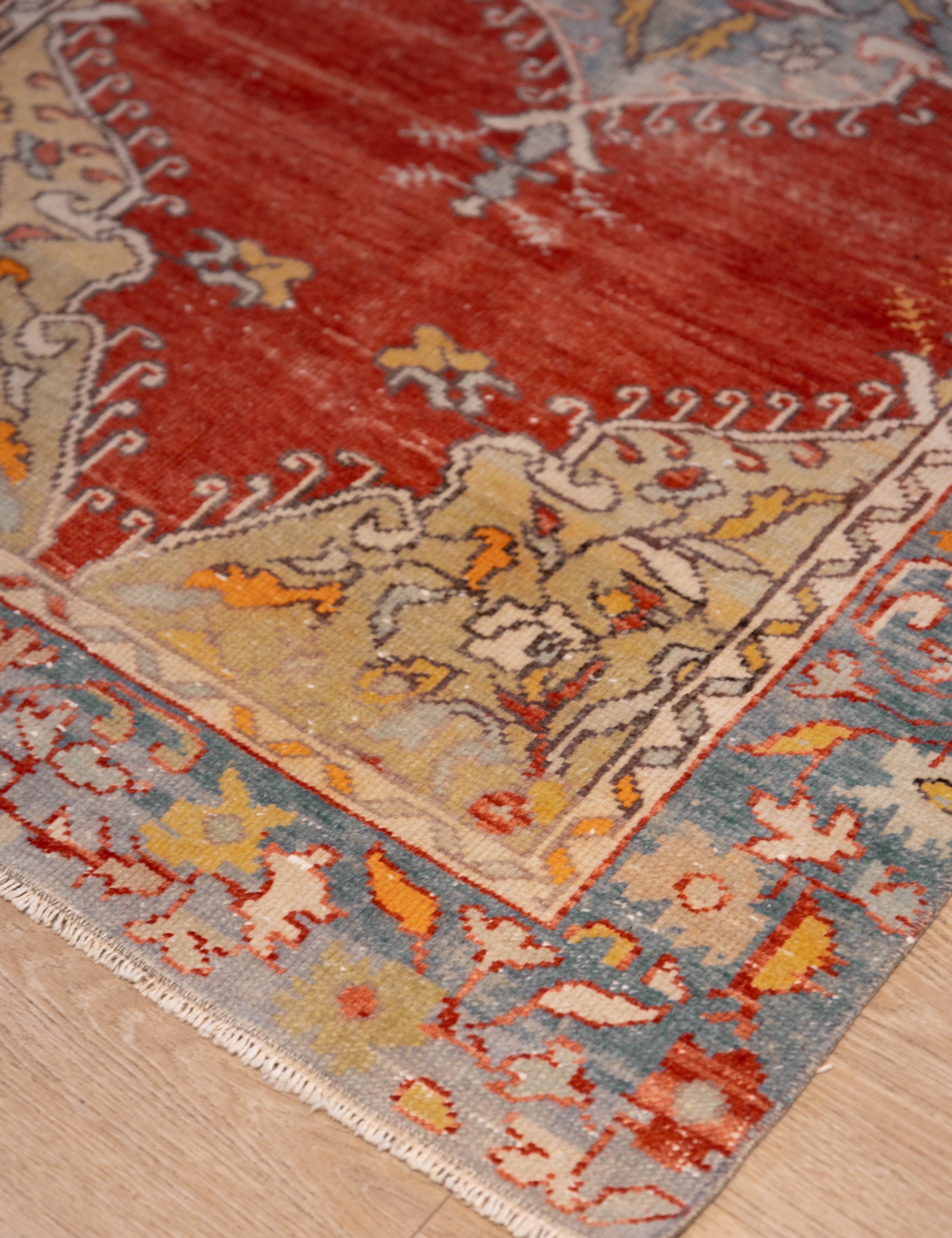 Scarlette_Bloom_Carpet.jpg
