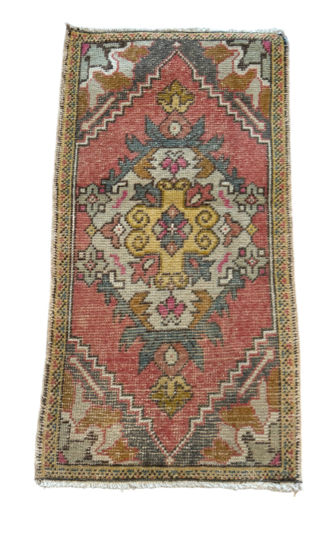 Fawn River Carpet 3'2" x 1'8"