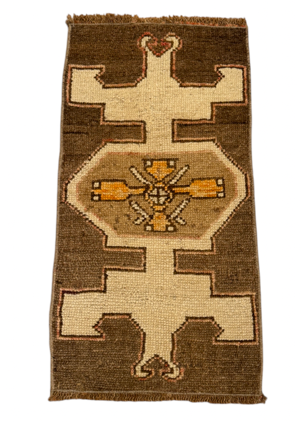 Mont-Tremblant Carpet 2'8" x 1'5"