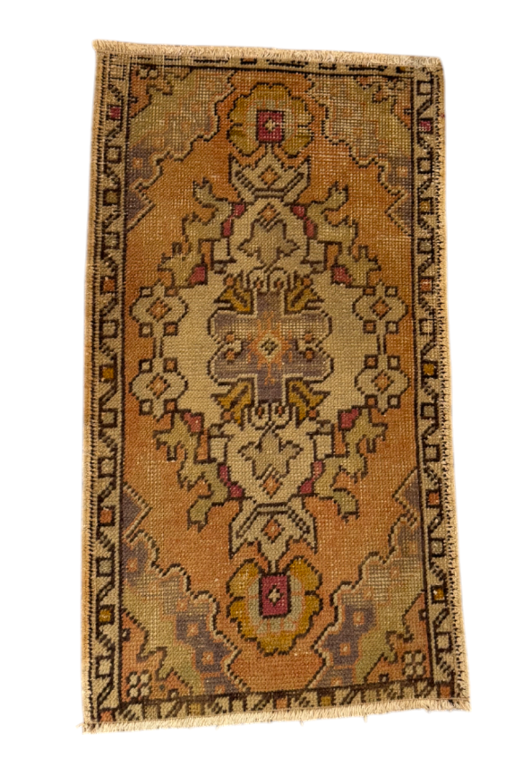 Vail Carpet 2'10" x 1'7"