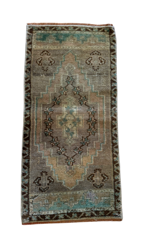 St. Moritz Carpet 3'1" x 1'6"