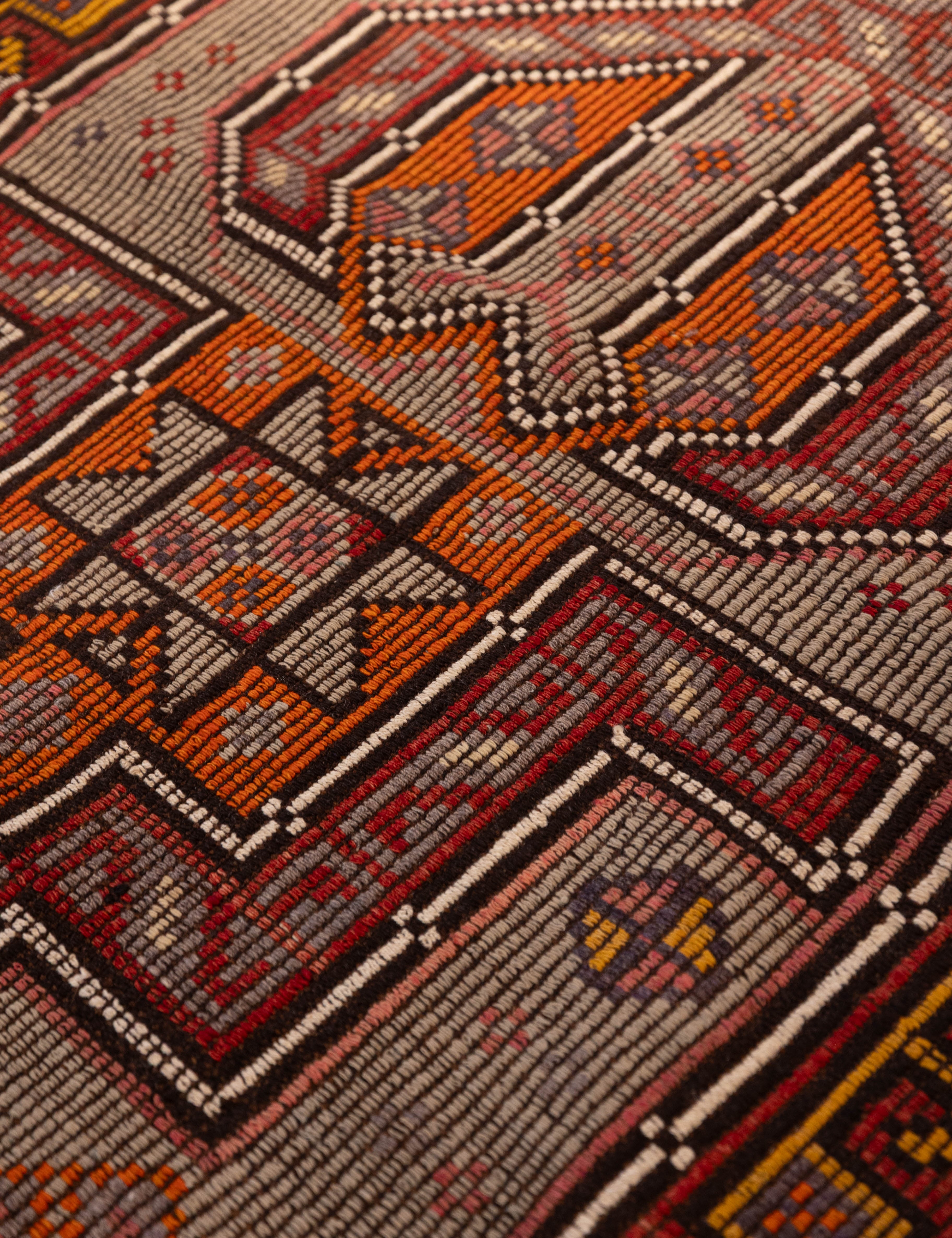 Tangerine_Star_Carpet.jpg