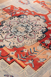 Turnip Farm Carpet 4'6" x 7'8"