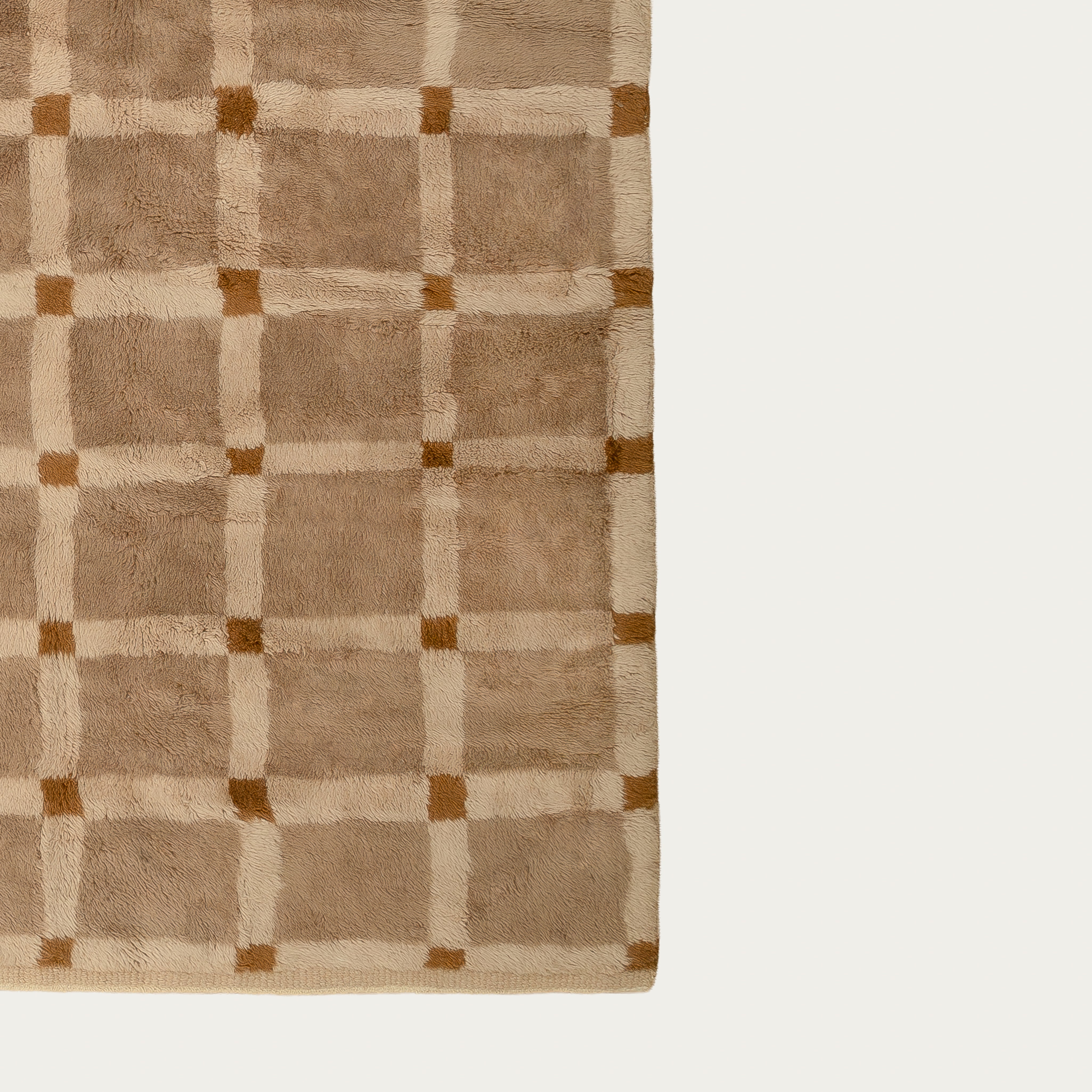 Formal Checkers Carpet - 7.5' x 9'
