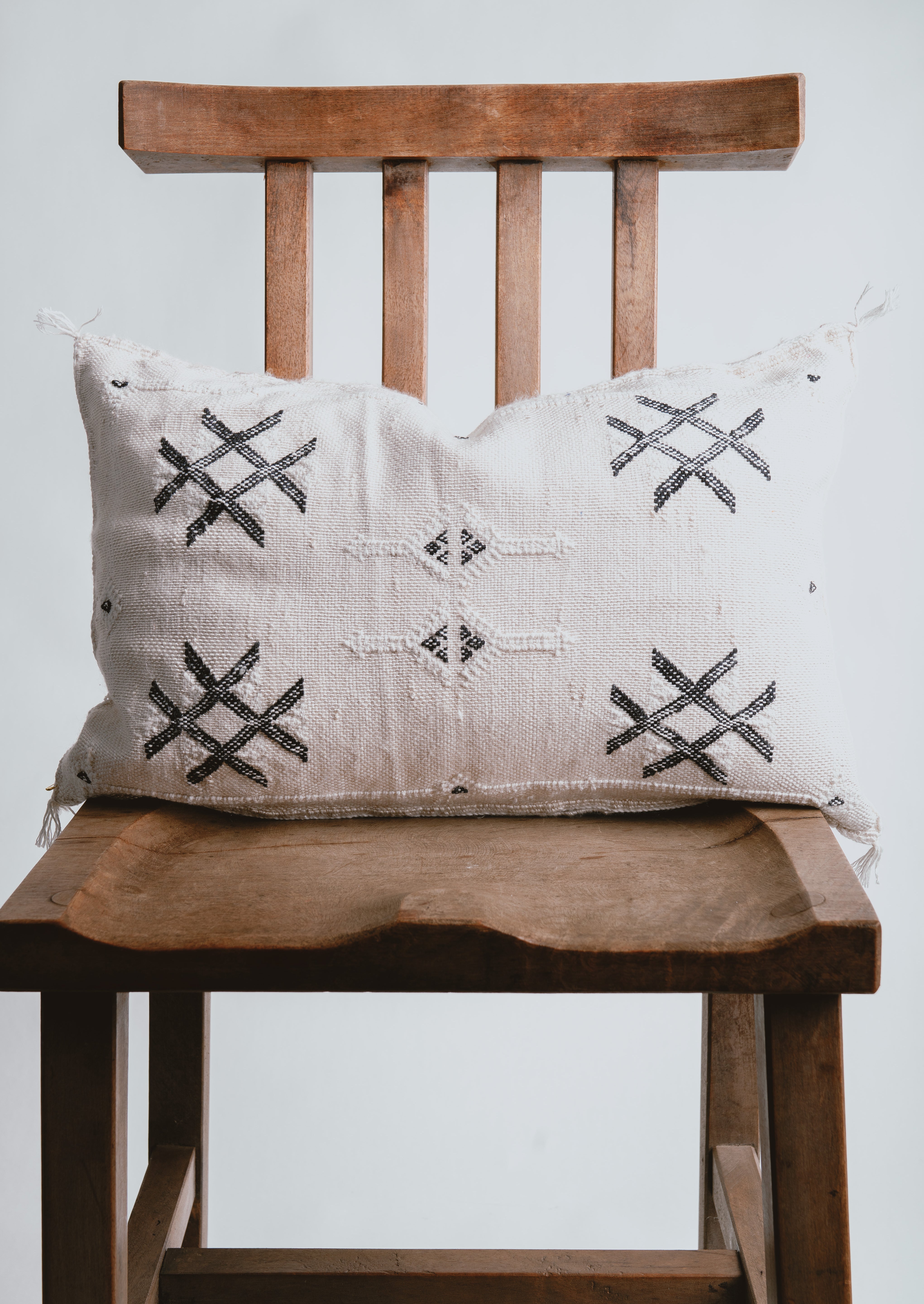 Cactus Silk Pillow - Salt & Pepper