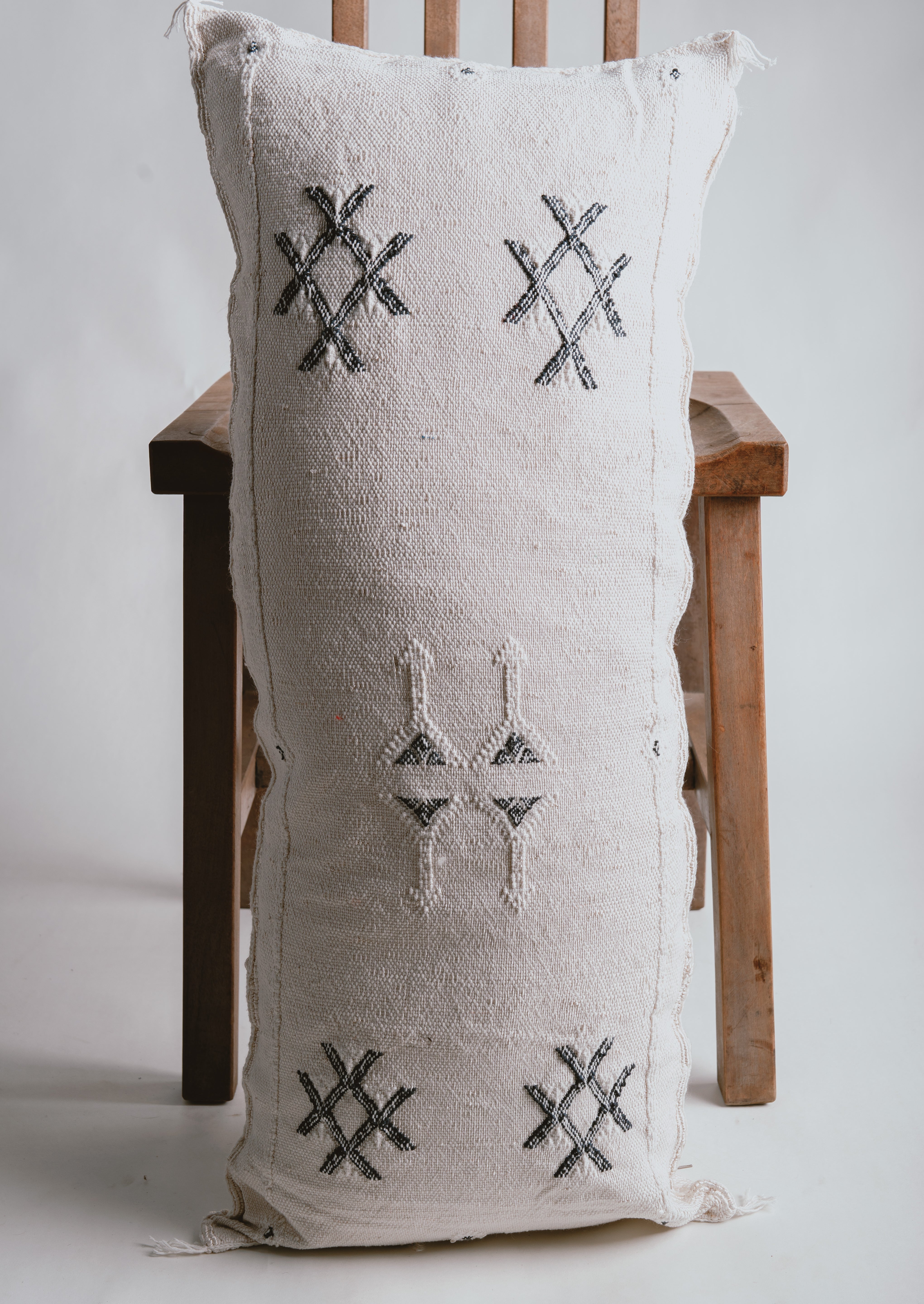 Cactus Silk Pillow - Salt & Pepper