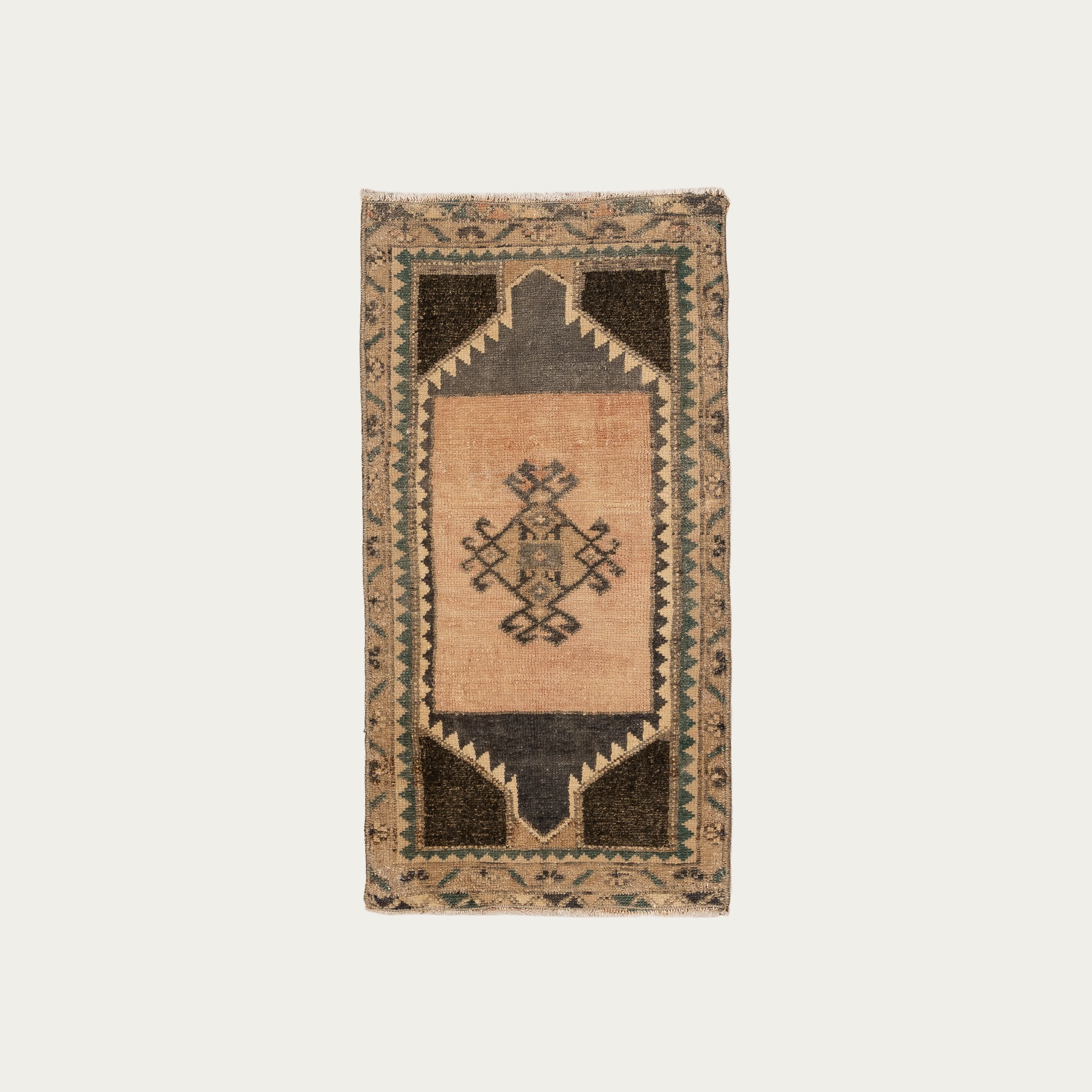 rocky_waters_carpet.png