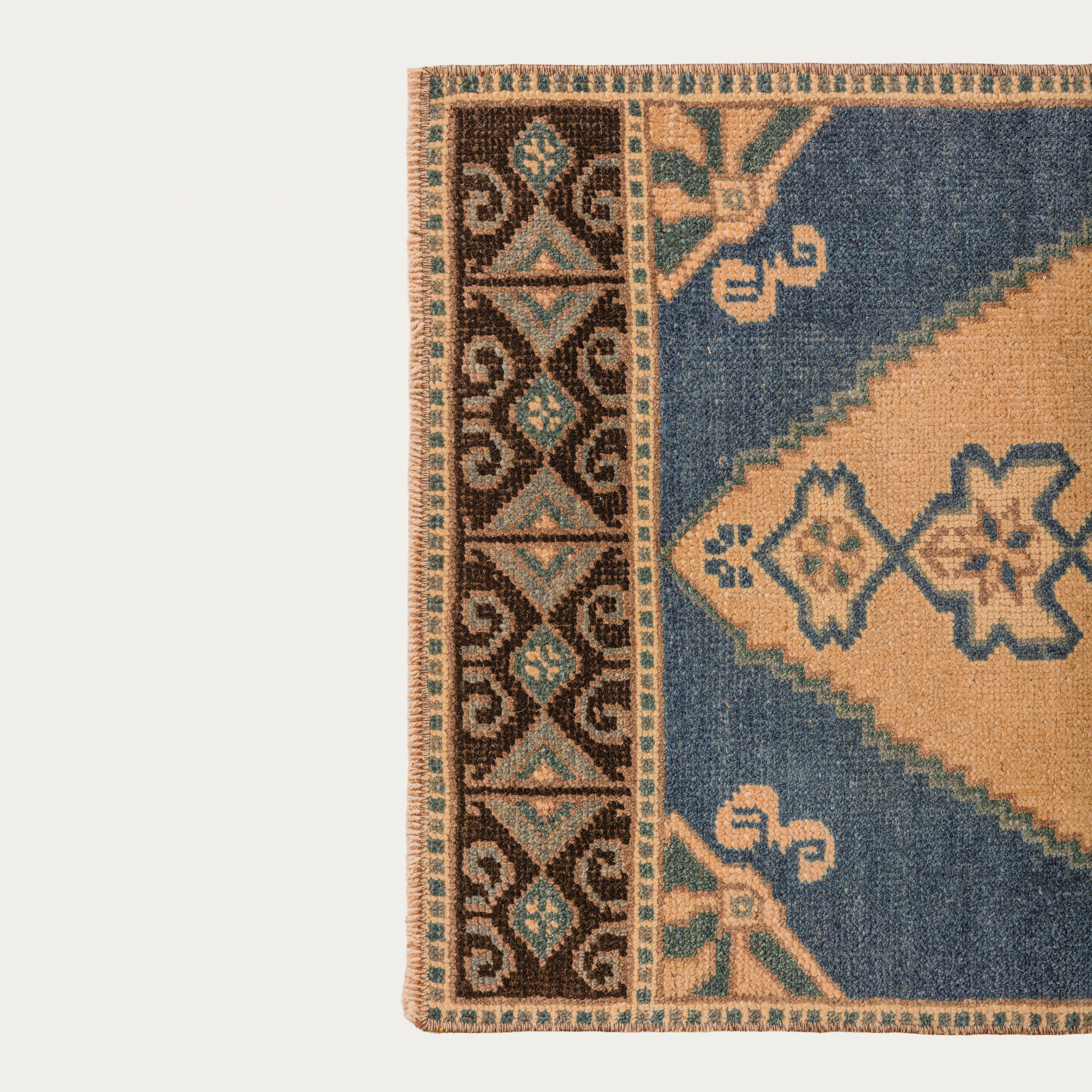 Find Me There Carpet 1'9" x 3'5"