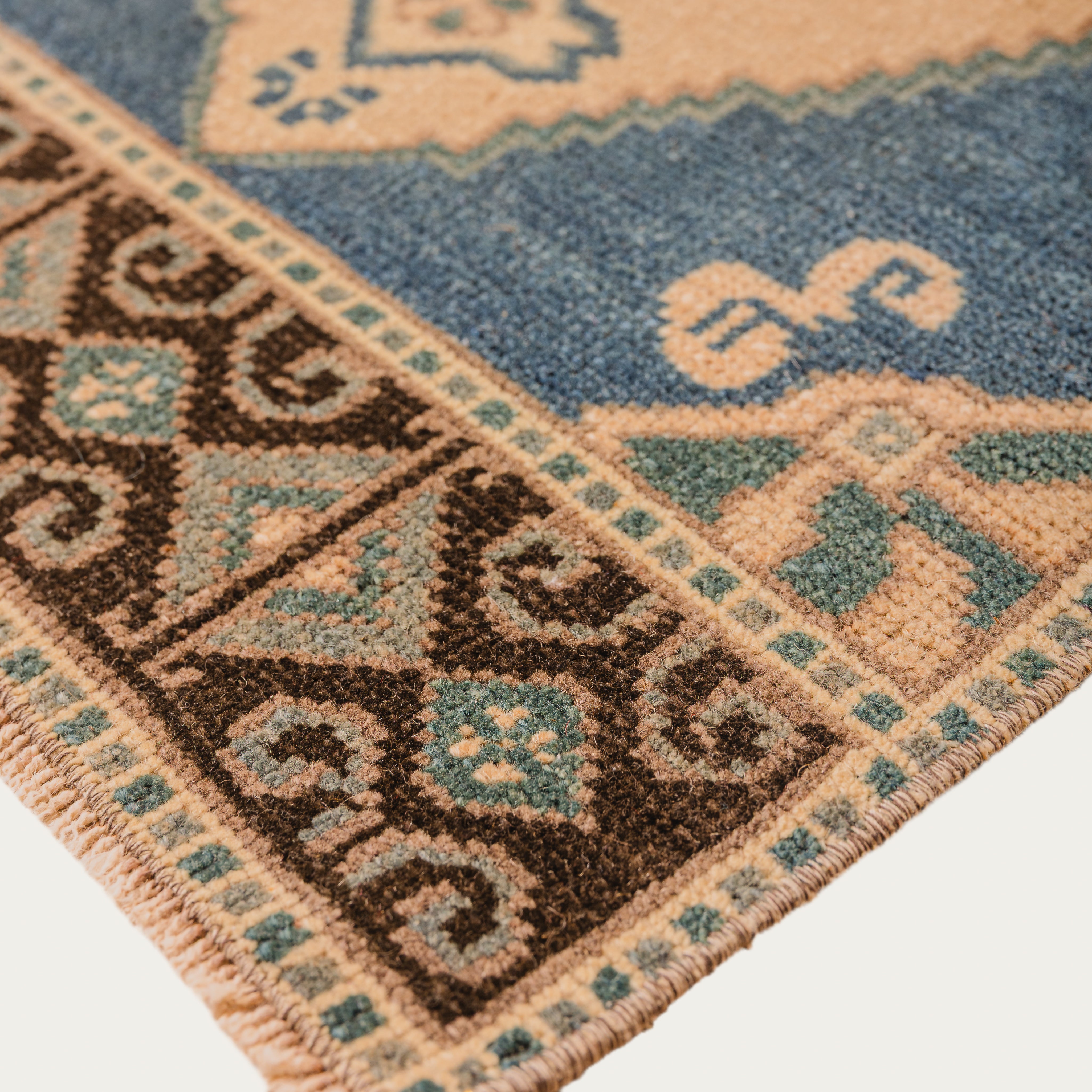 Find Me There Carpet 1'9" x 3'5"
