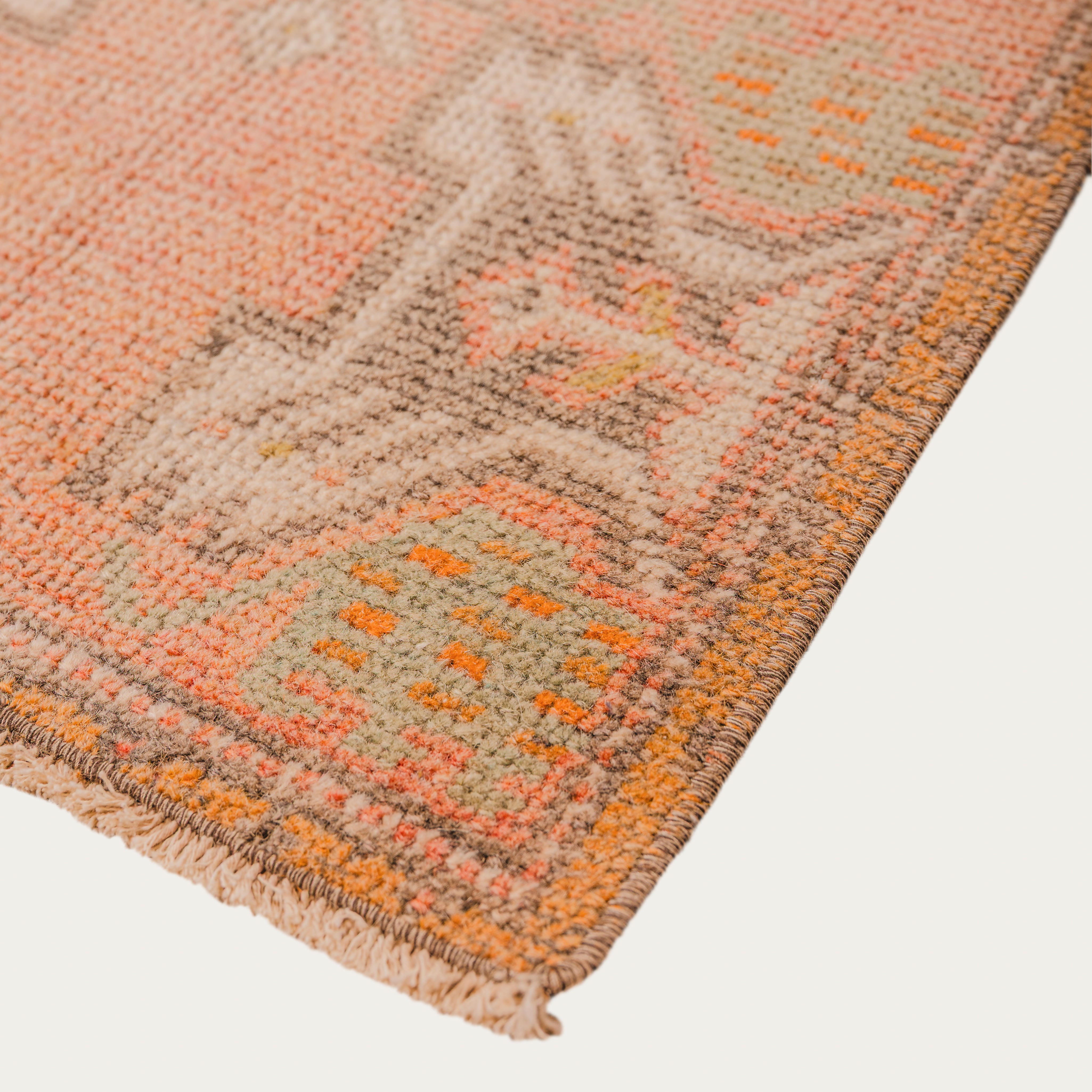 Golden Ember Carpet 1'7" x 3'5"