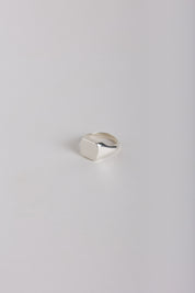Sarah Signet Ring - Sterling Silver