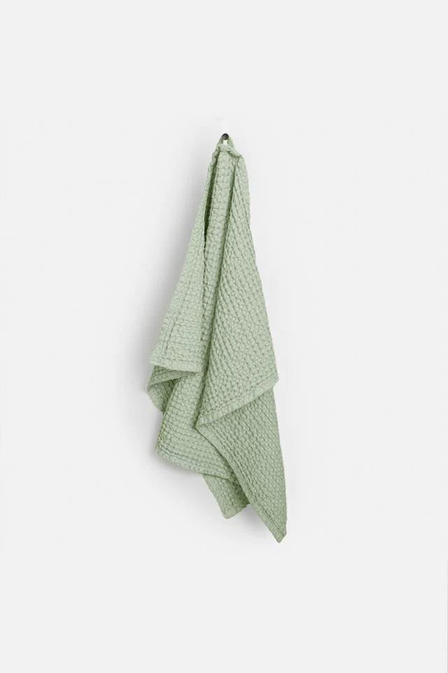 Light Grey Microfiber Waffle Weave Golf Towel | Full Metal