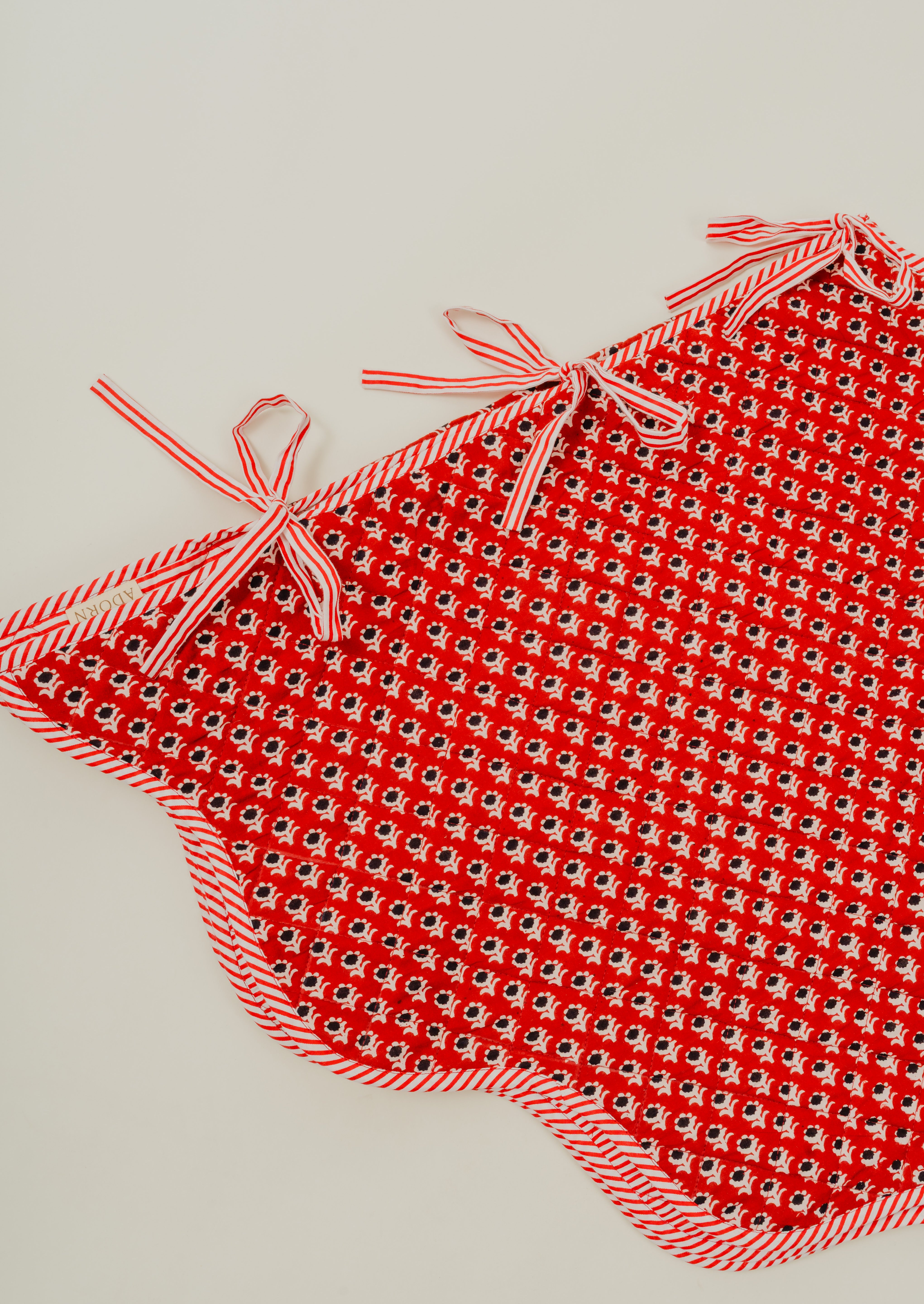 Vintage Noel Tree Skirt